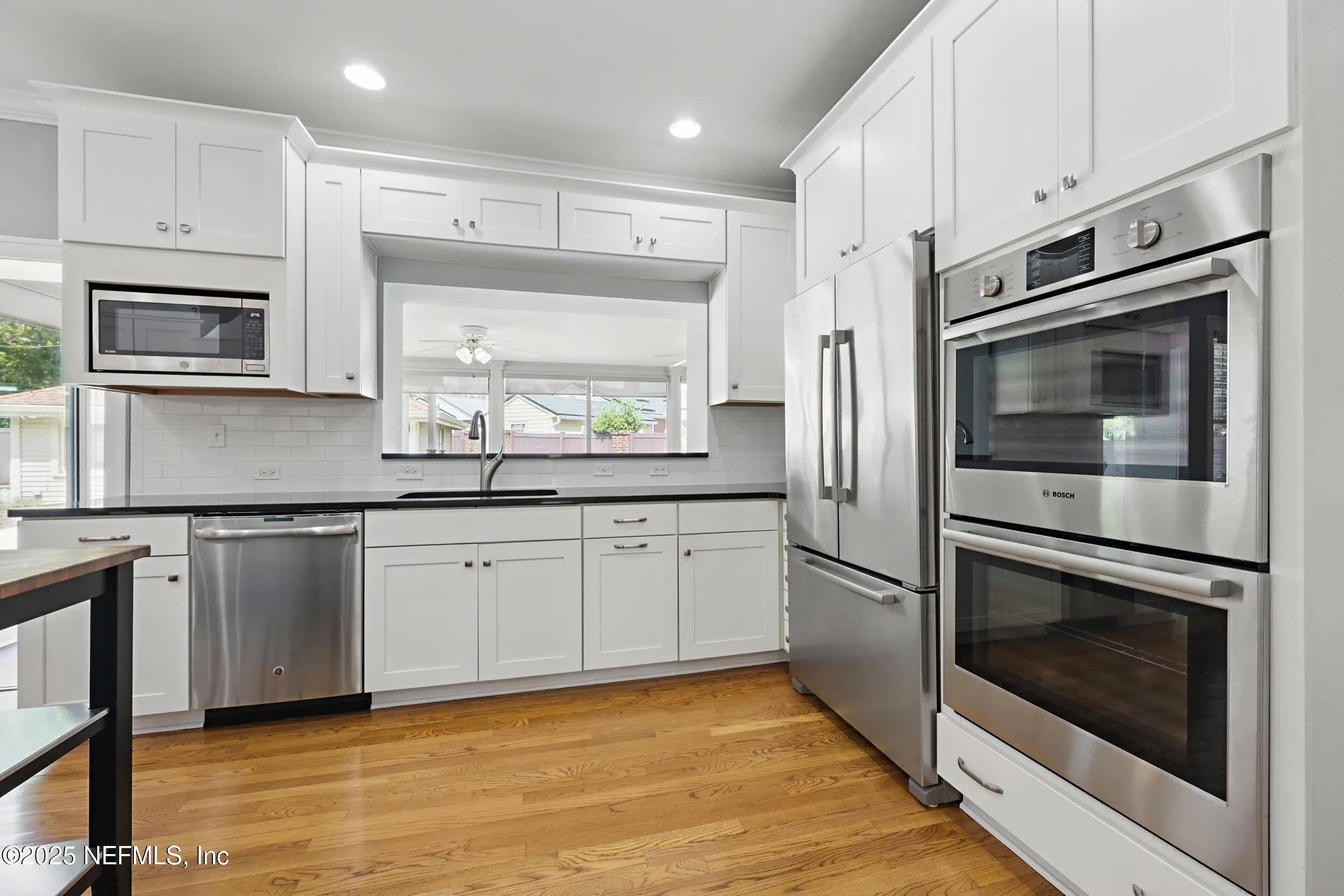 Jacksonville, Florida 32207, United States, 5 Bedrooms Bedrooms, ,5 BathroomsBathrooms,Residential,Active,97421