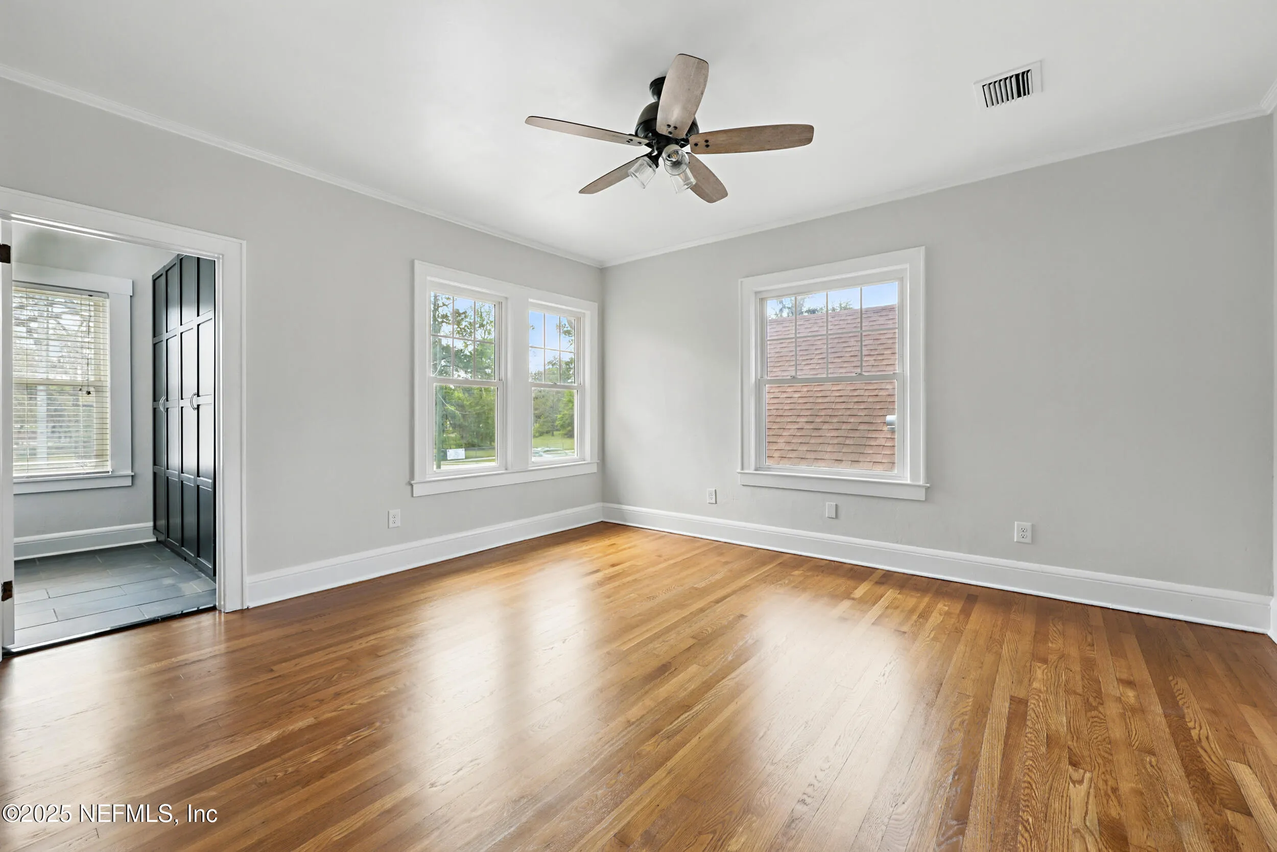 Jacksonville, Florida 32207, United States, 5 Bedrooms Bedrooms, ,5 BathroomsBathrooms,Residential,Active,97421