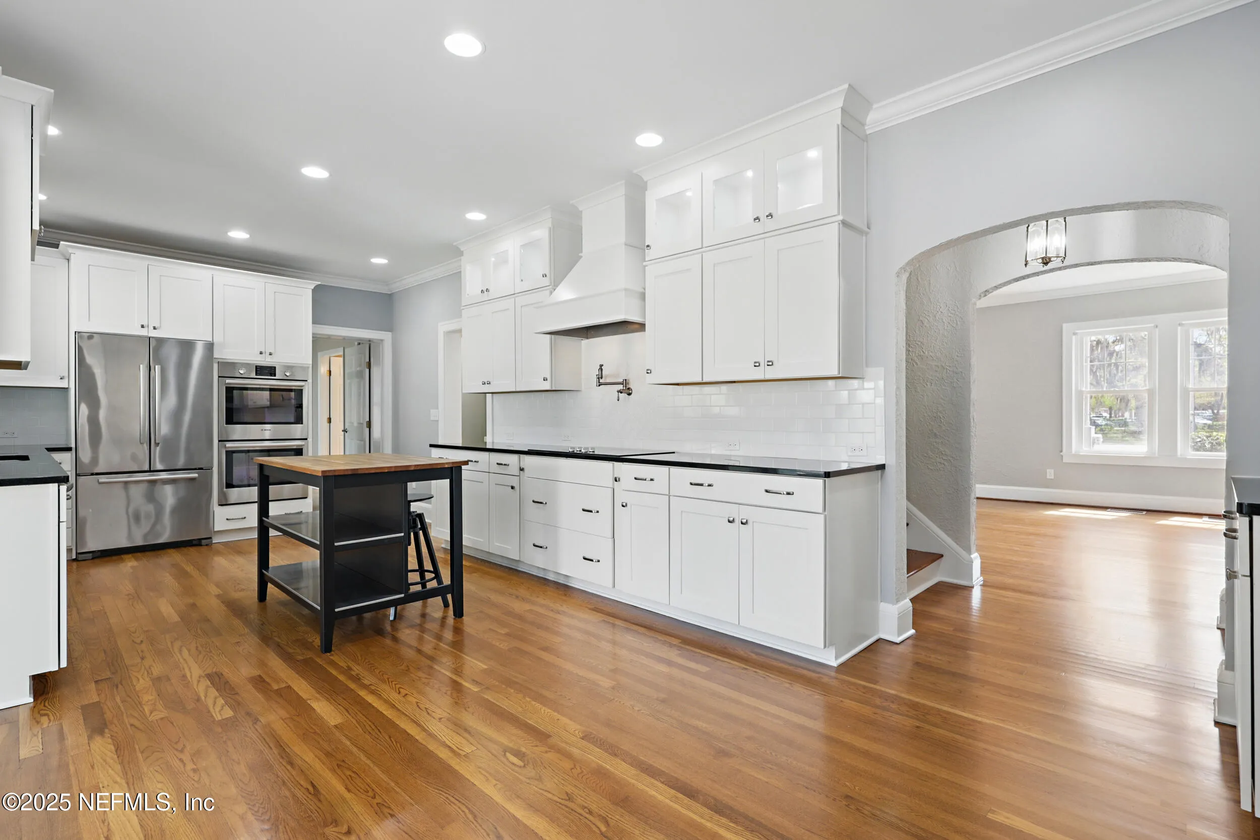 Jacksonville, Florida 32207, United States, 5 Bedrooms Bedrooms, ,5 BathroomsBathrooms,Residential,Active,97421