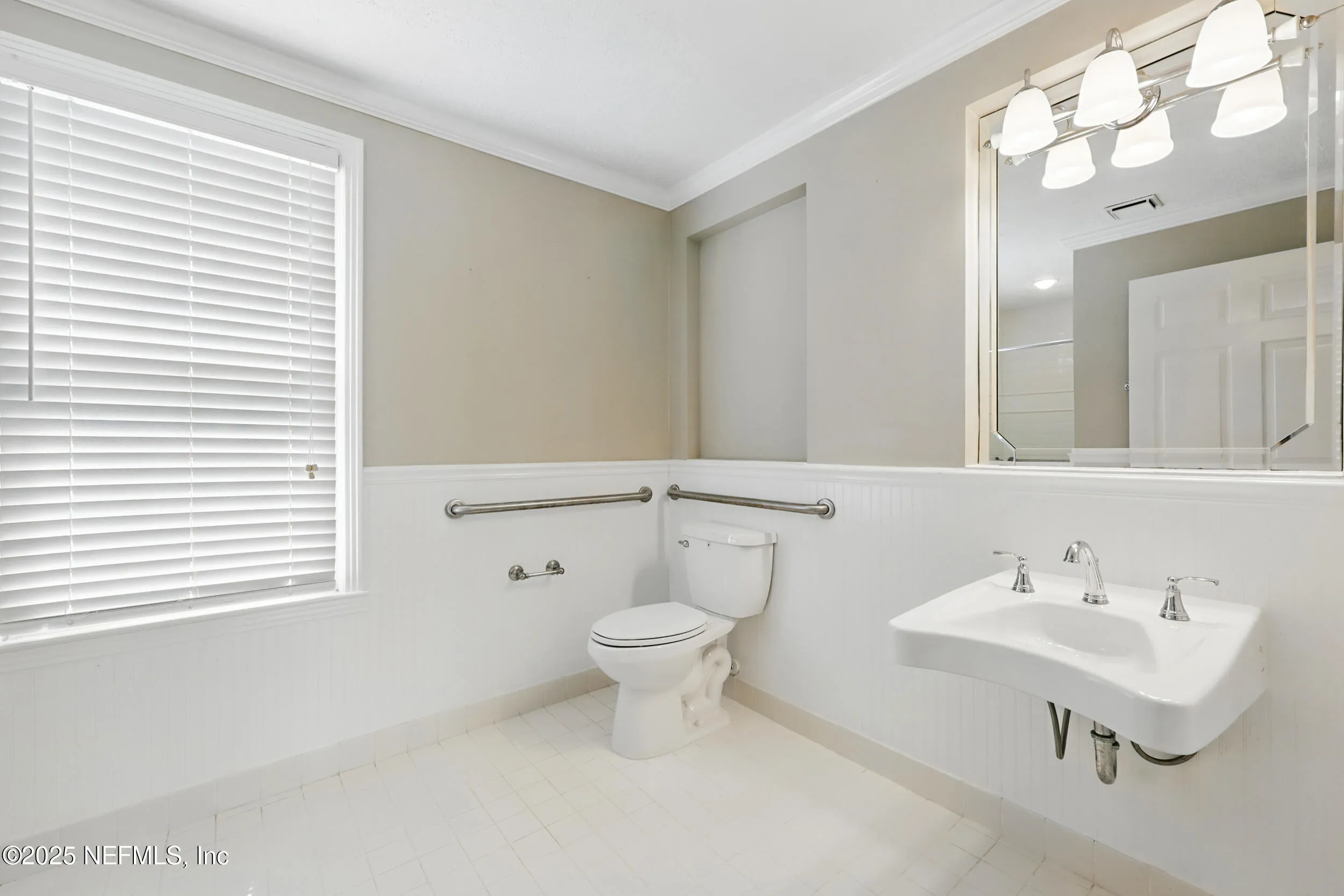 Jacksonville, Florida 32207, United States, 5 Bedrooms Bedrooms, ,5 BathroomsBathrooms,Residential,Active,97421