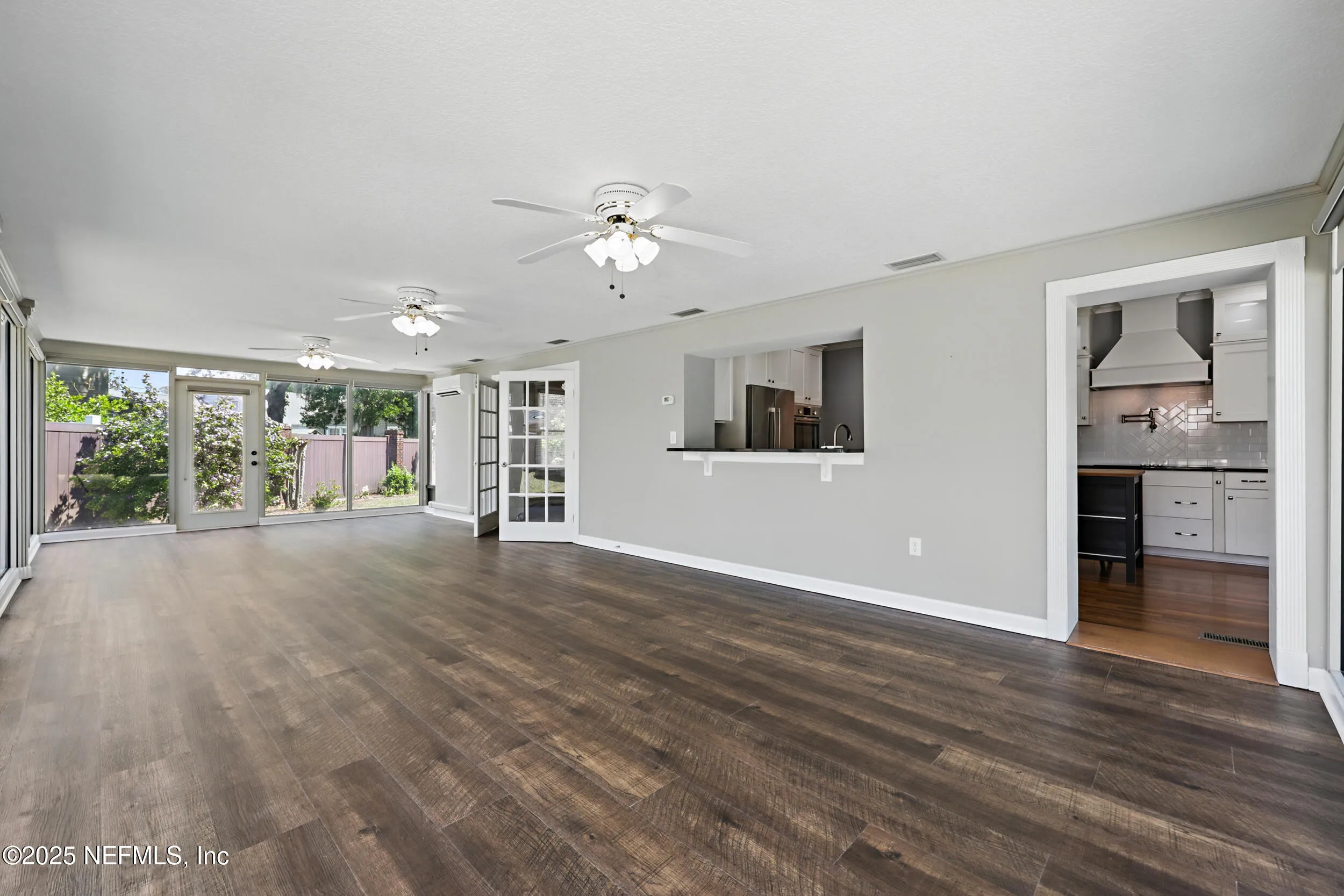 Jacksonville, Florida 32207, United States, 5 Bedrooms Bedrooms, ,5 BathroomsBathrooms,Residential,Active,97421