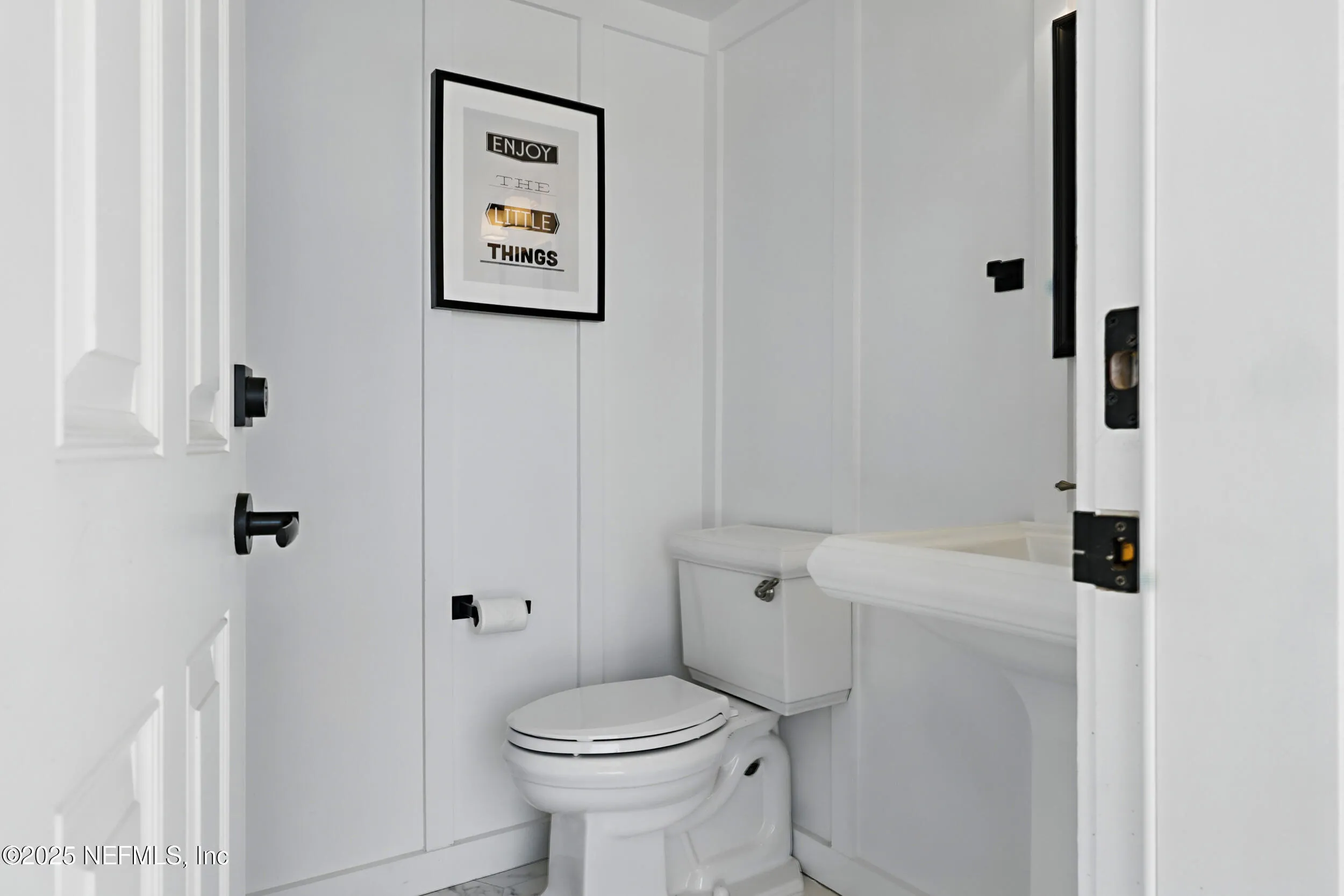 Jacksonville, Florida 32207, United States, 5 Bedrooms Bedrooms, ,5 BathroomsBathrooms,Residential,Active,97421