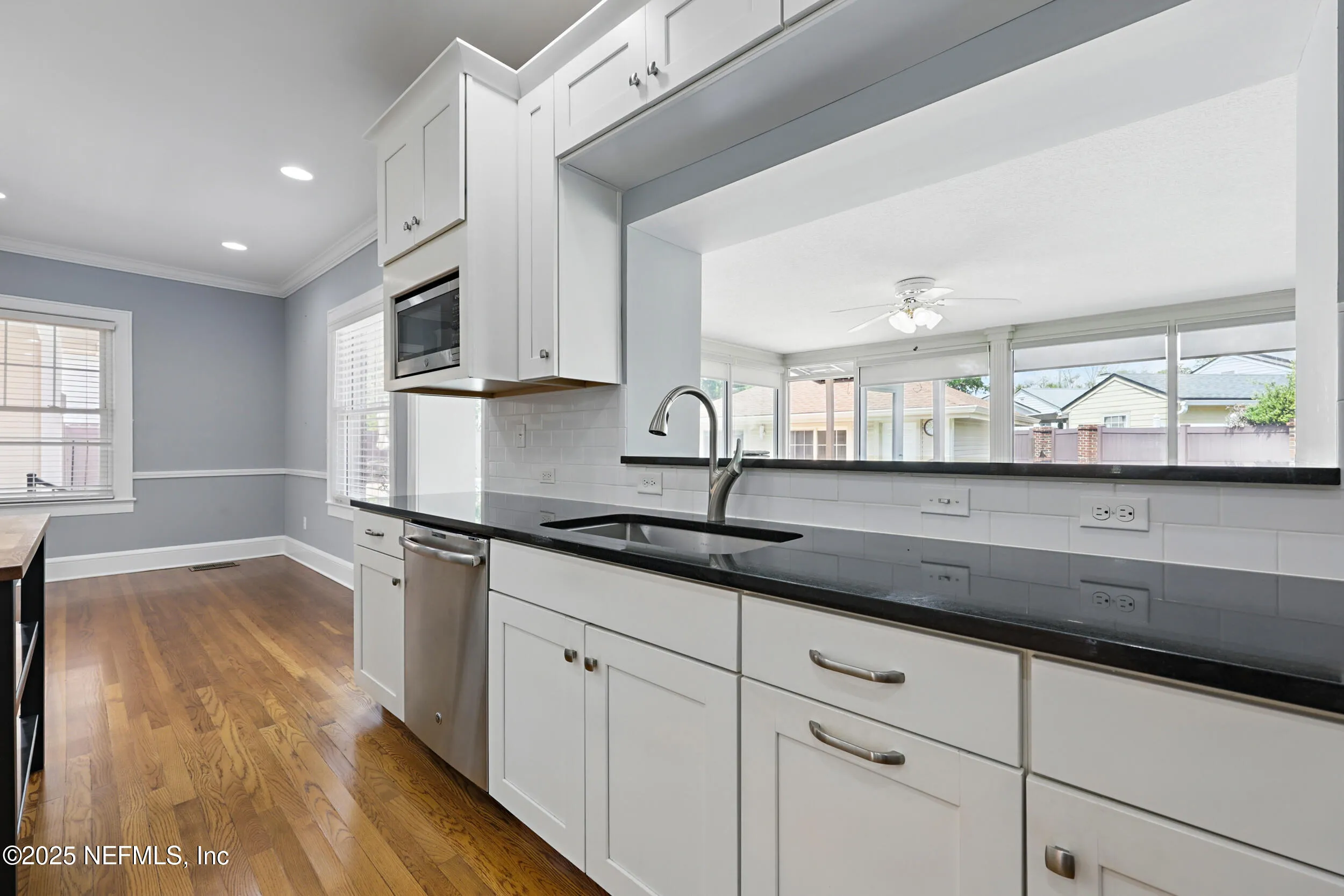 Jacksonville, Florida 32207, United States, 5 Bedrooms Bedrooms, ,5 BathroomsBathrooms,Residential,Active,97421