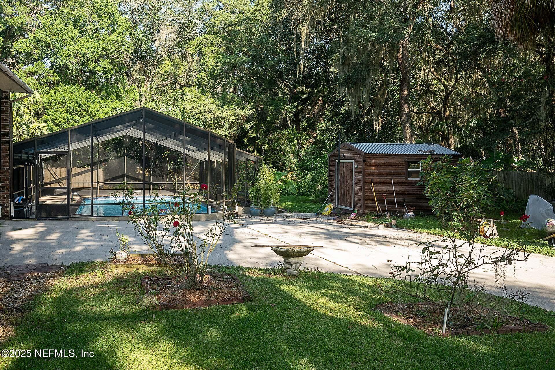 231 CREEKSIDE Drive
