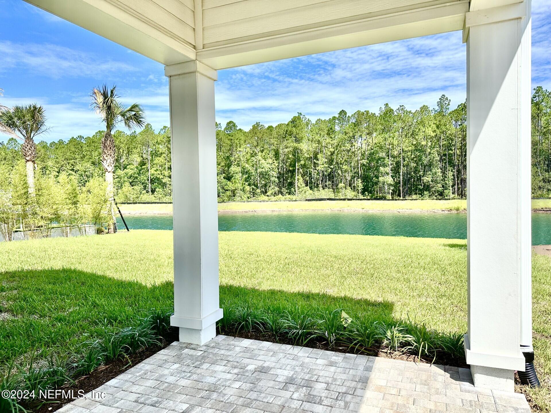 45 DELWOOD Way 212