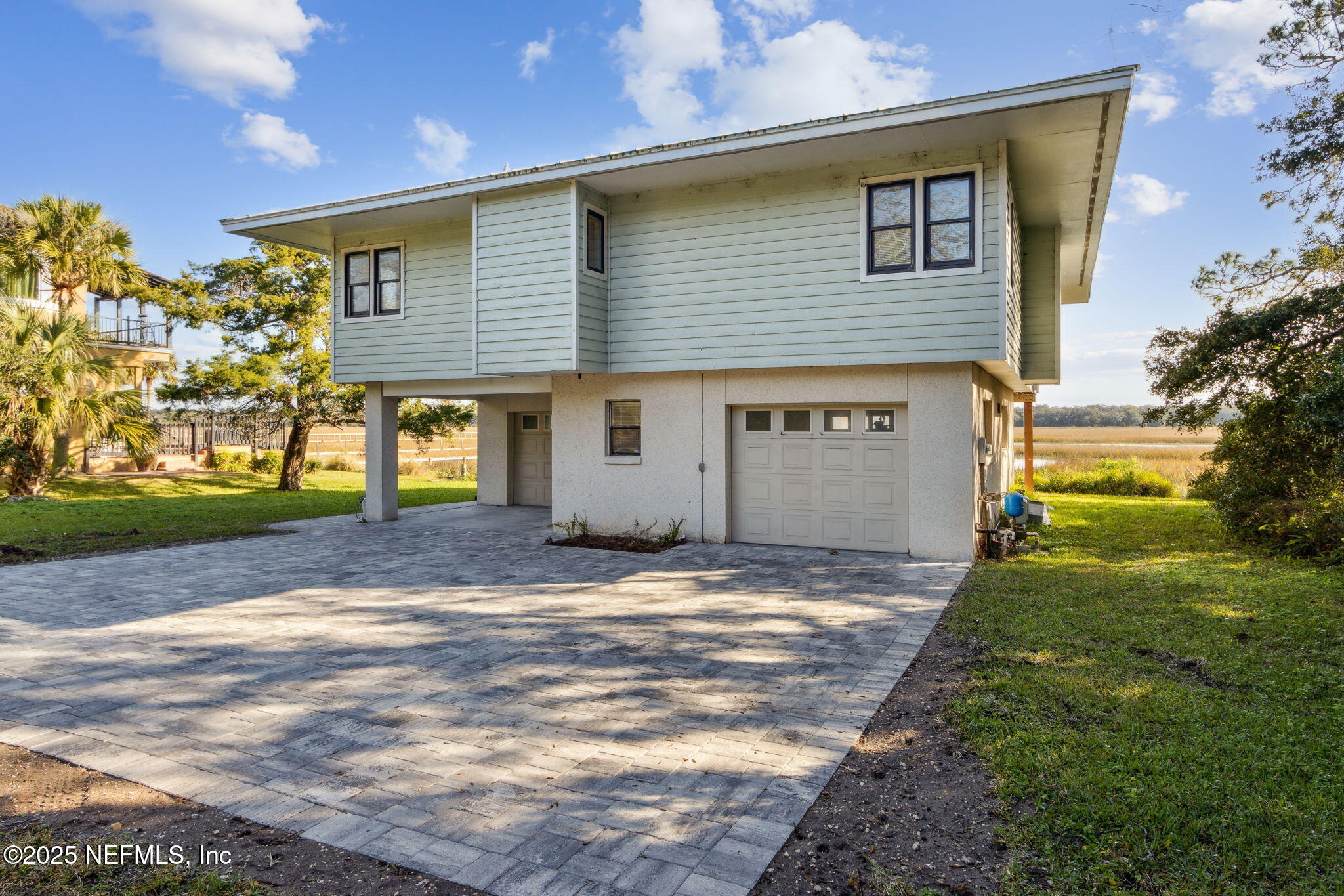 1912 SUNRISE Drive