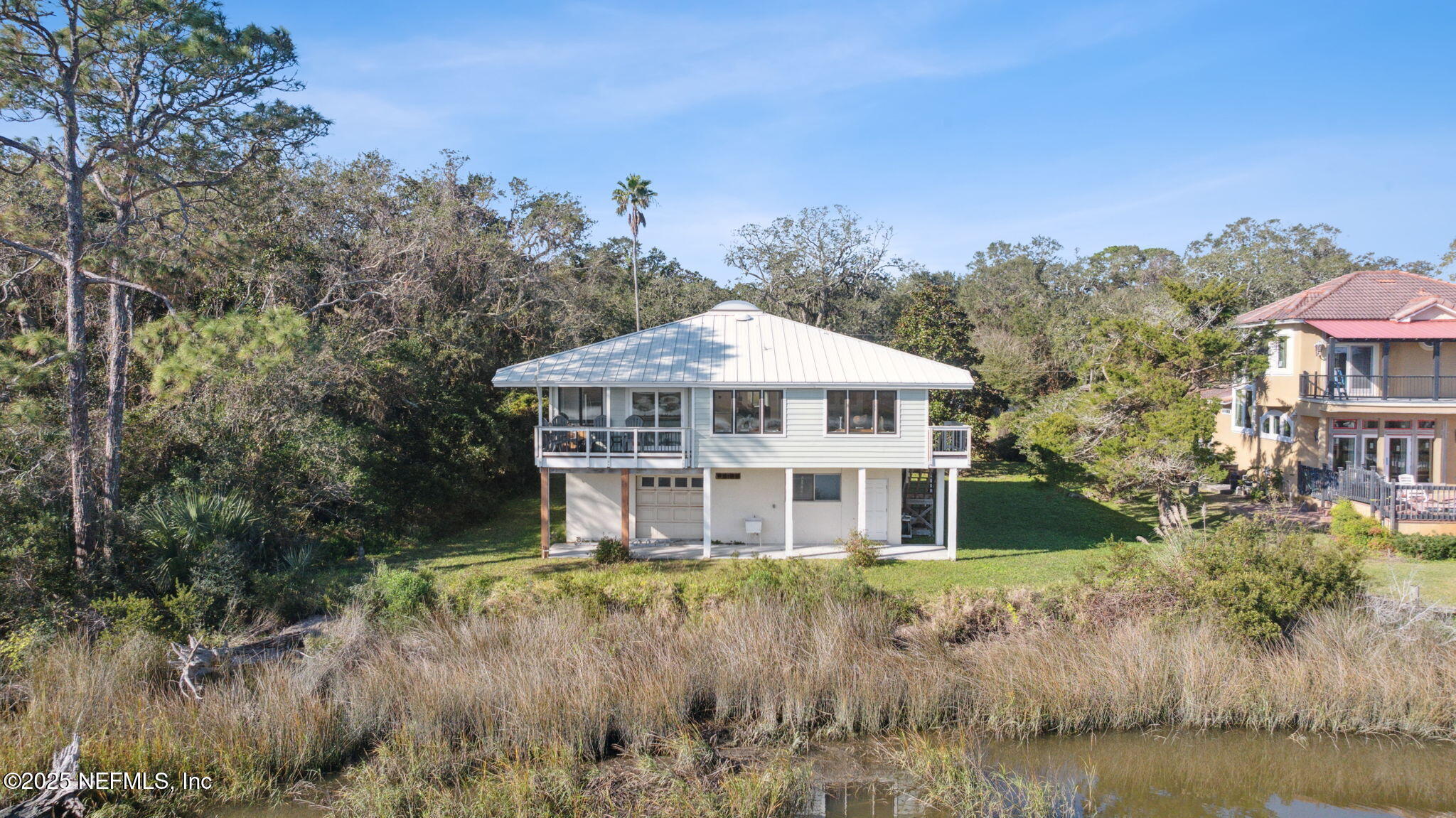1912 SUNRISE Drive