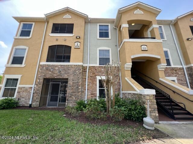 Jacksonville, FL home for sale located at 8539 Gate Parkway W Unit 133, Jacksonville, FL 32216