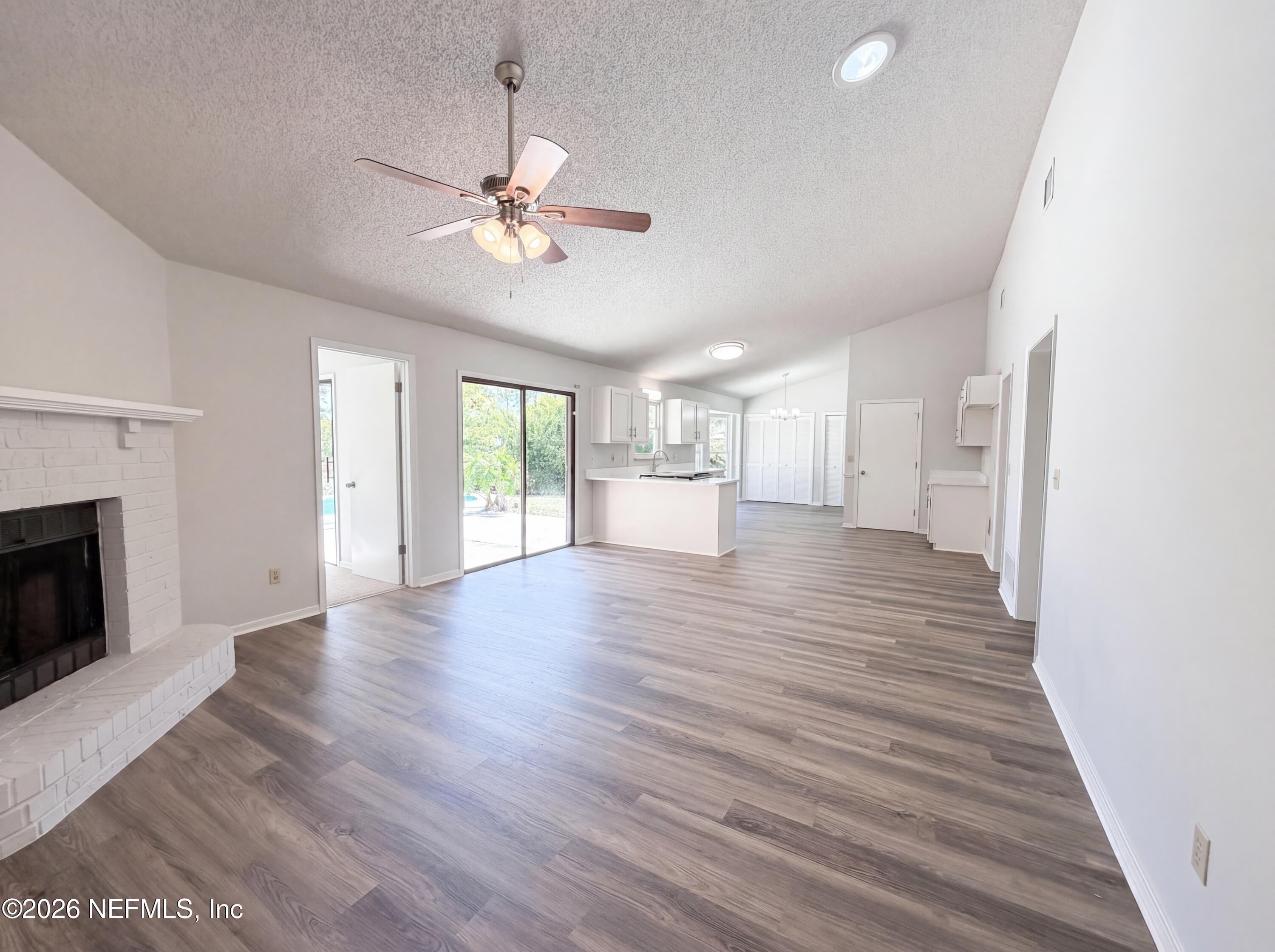 2621 SANDLEWOOD Circle