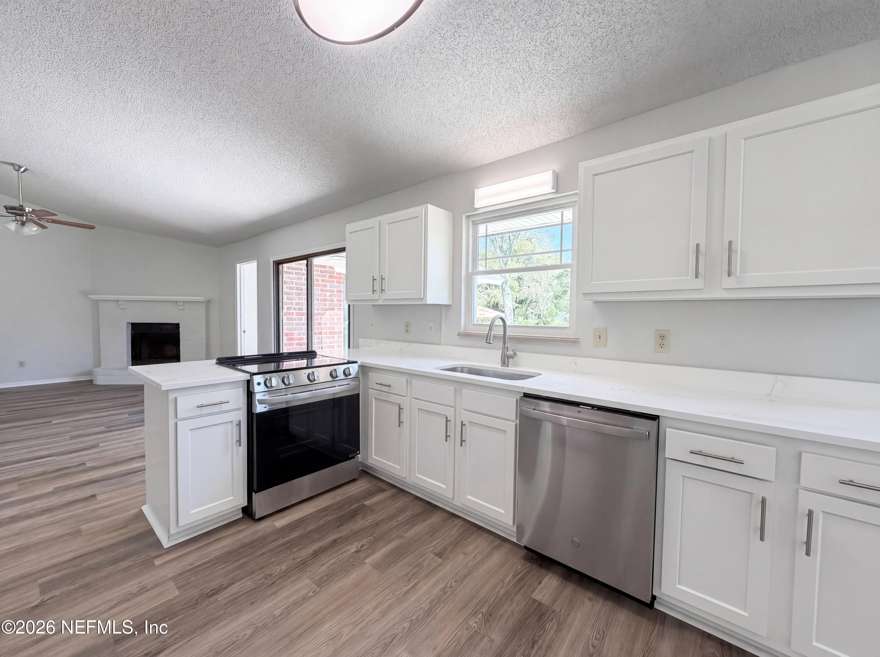 2621 SANDLEWOOD Circle