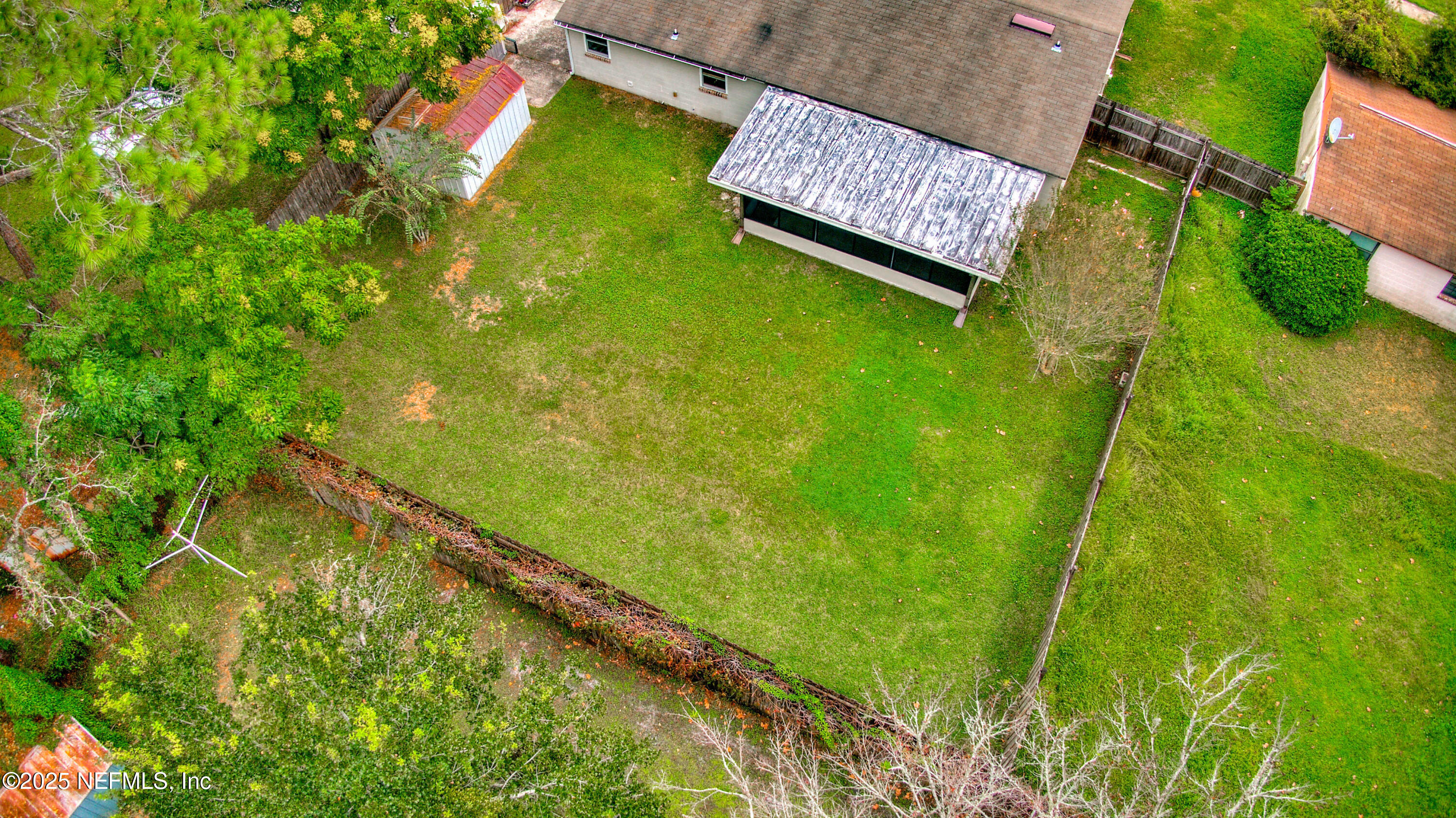 1652 E EVERGREEN Lane