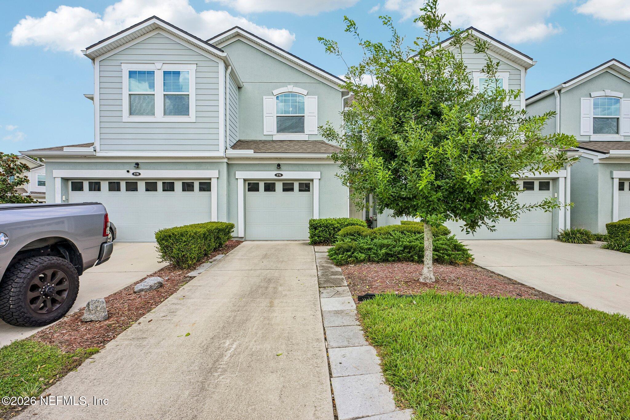 576 RICHMOND Drive