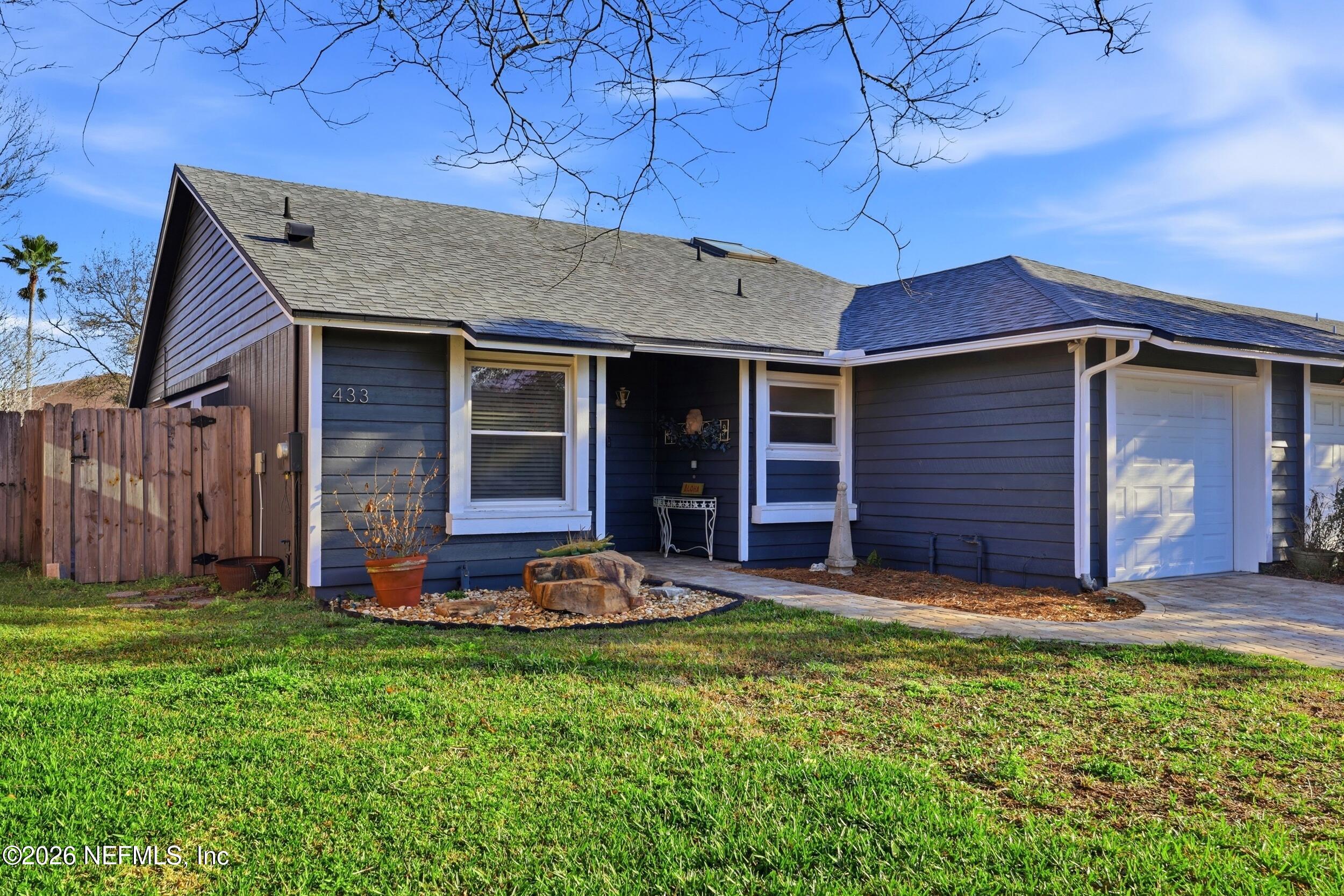 433 UPPER 36TH Avenue S