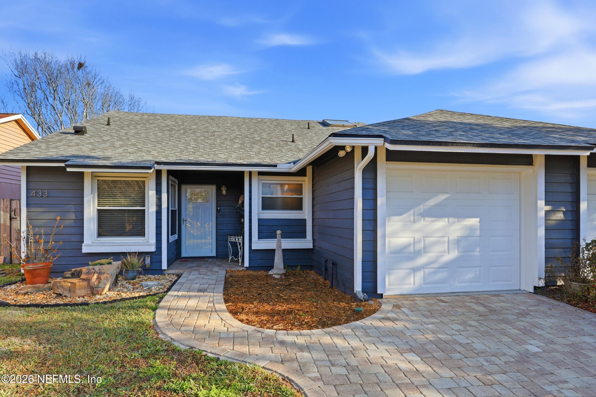 433 UPPER 36TH Avenue S