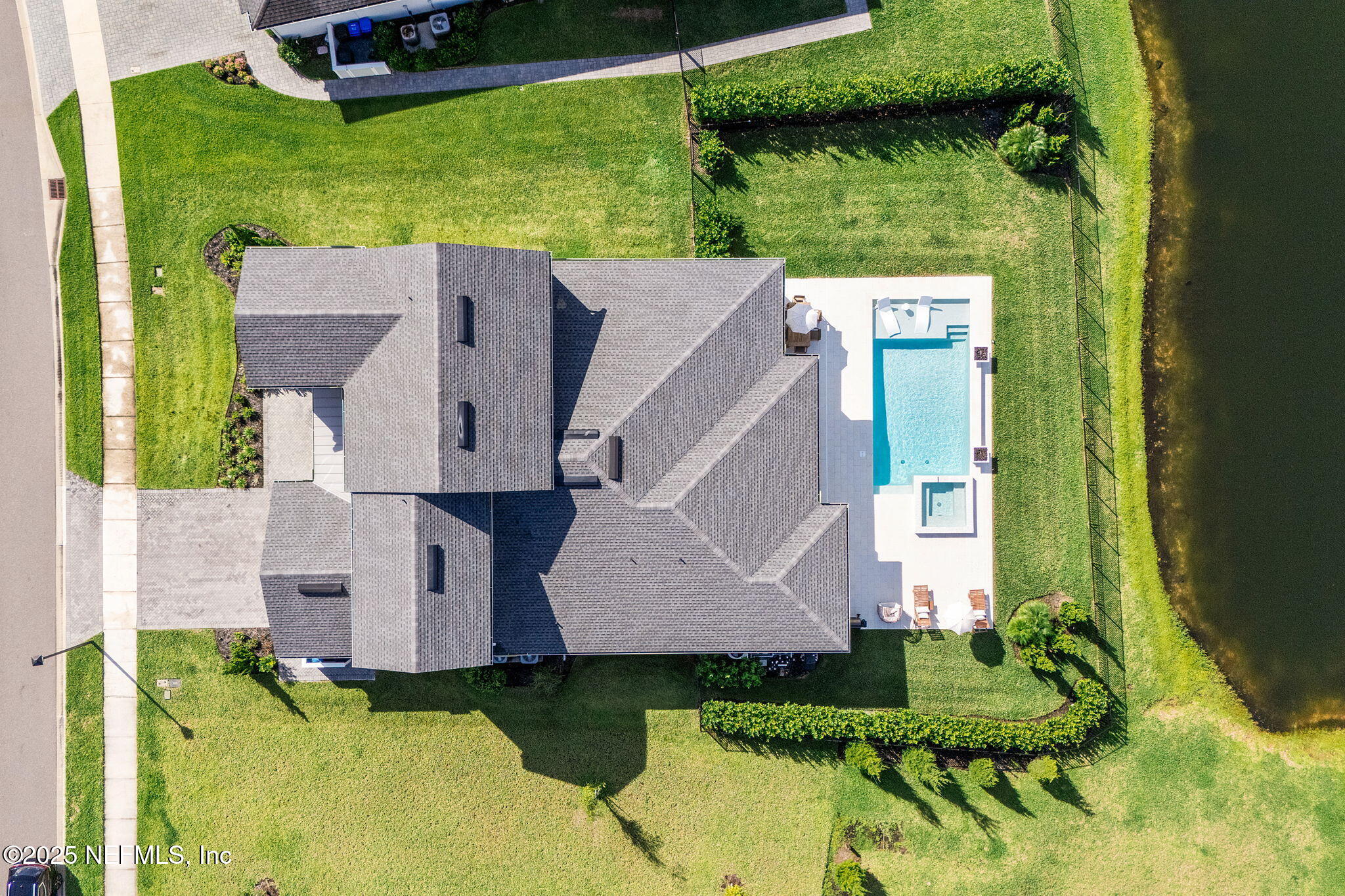 281 LAKEVIEW PASS Way