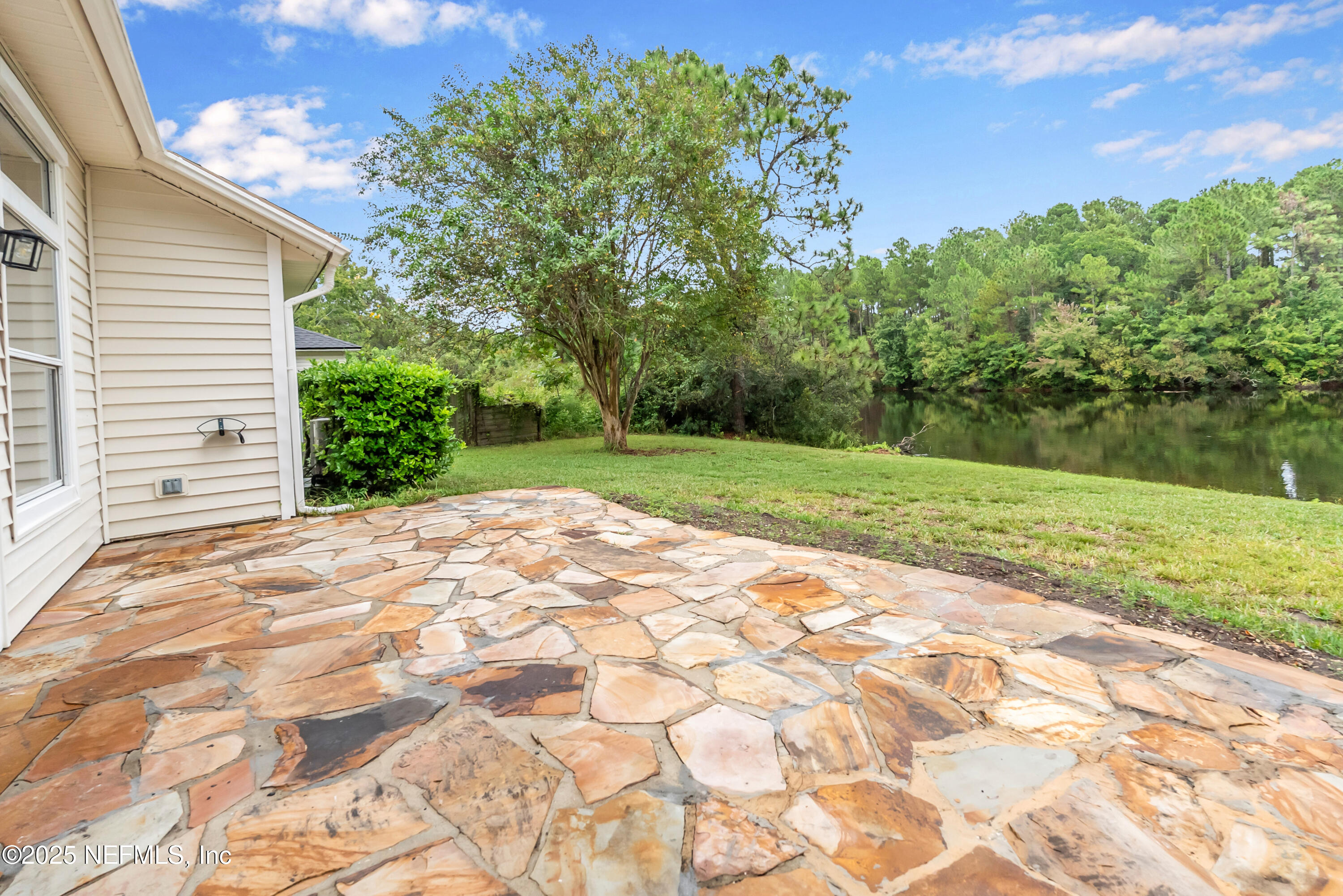 757 BENTON HARBOR Drive E