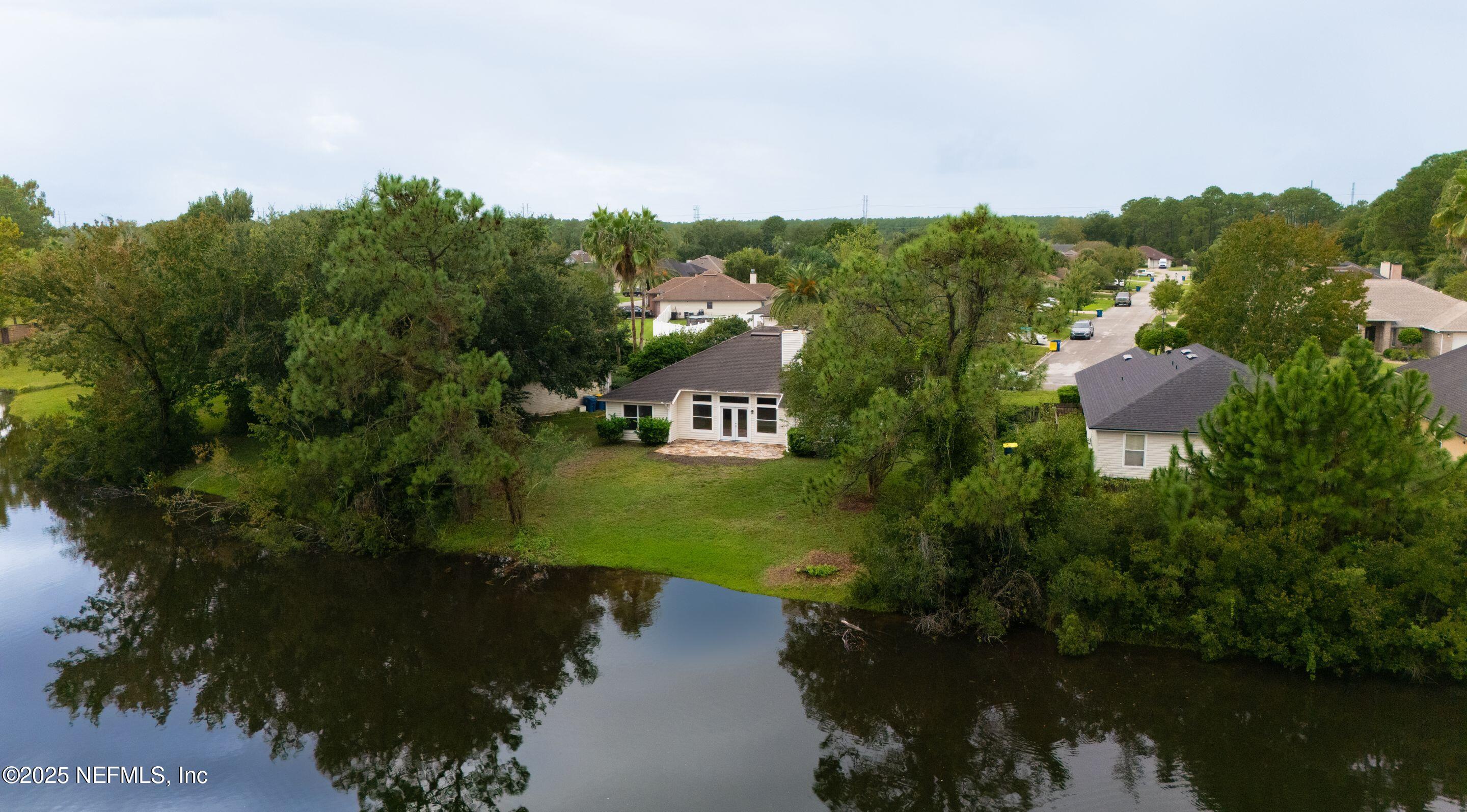 757 BENTON HARBOR Drive E