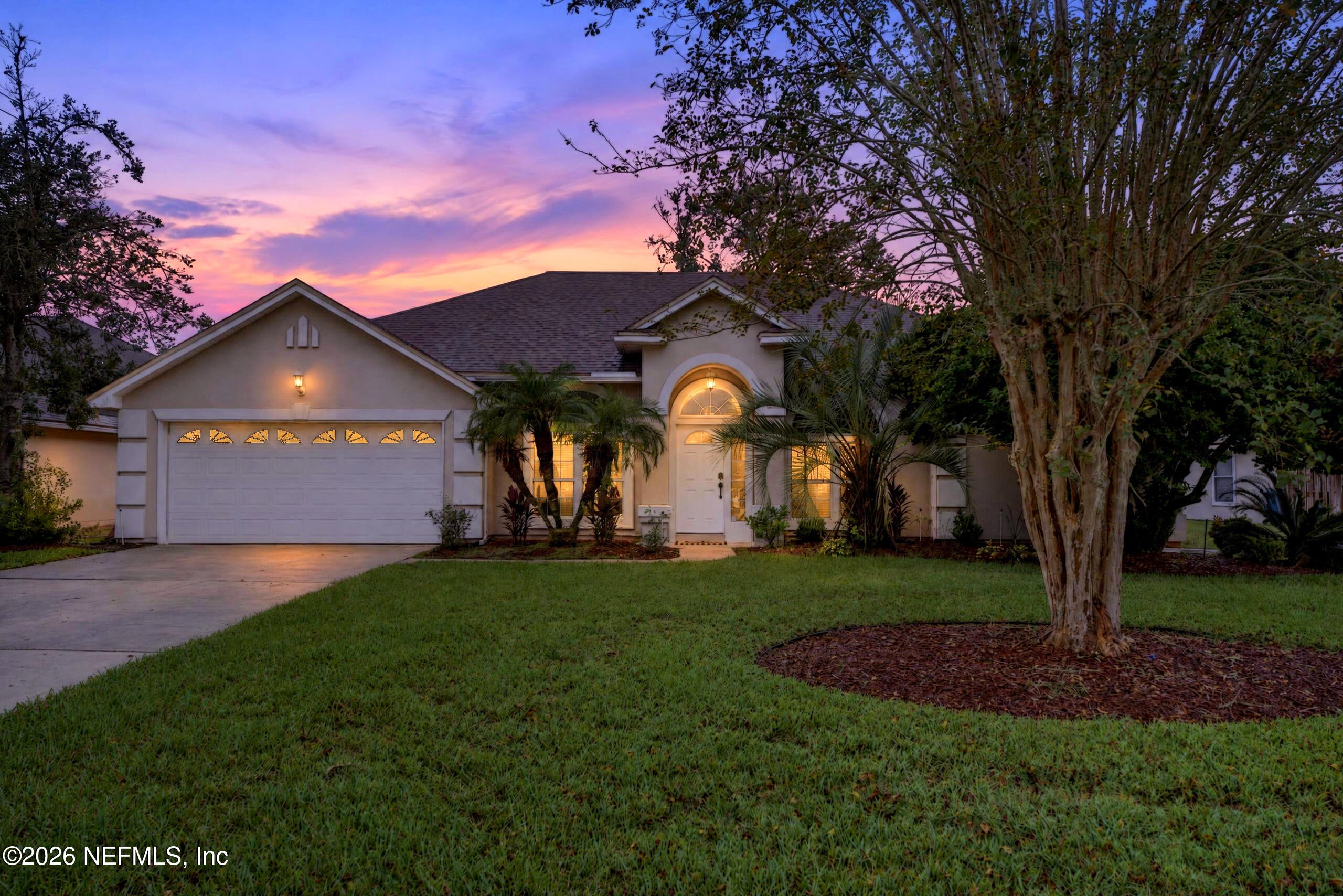 384 MAPLEWOOD Drive