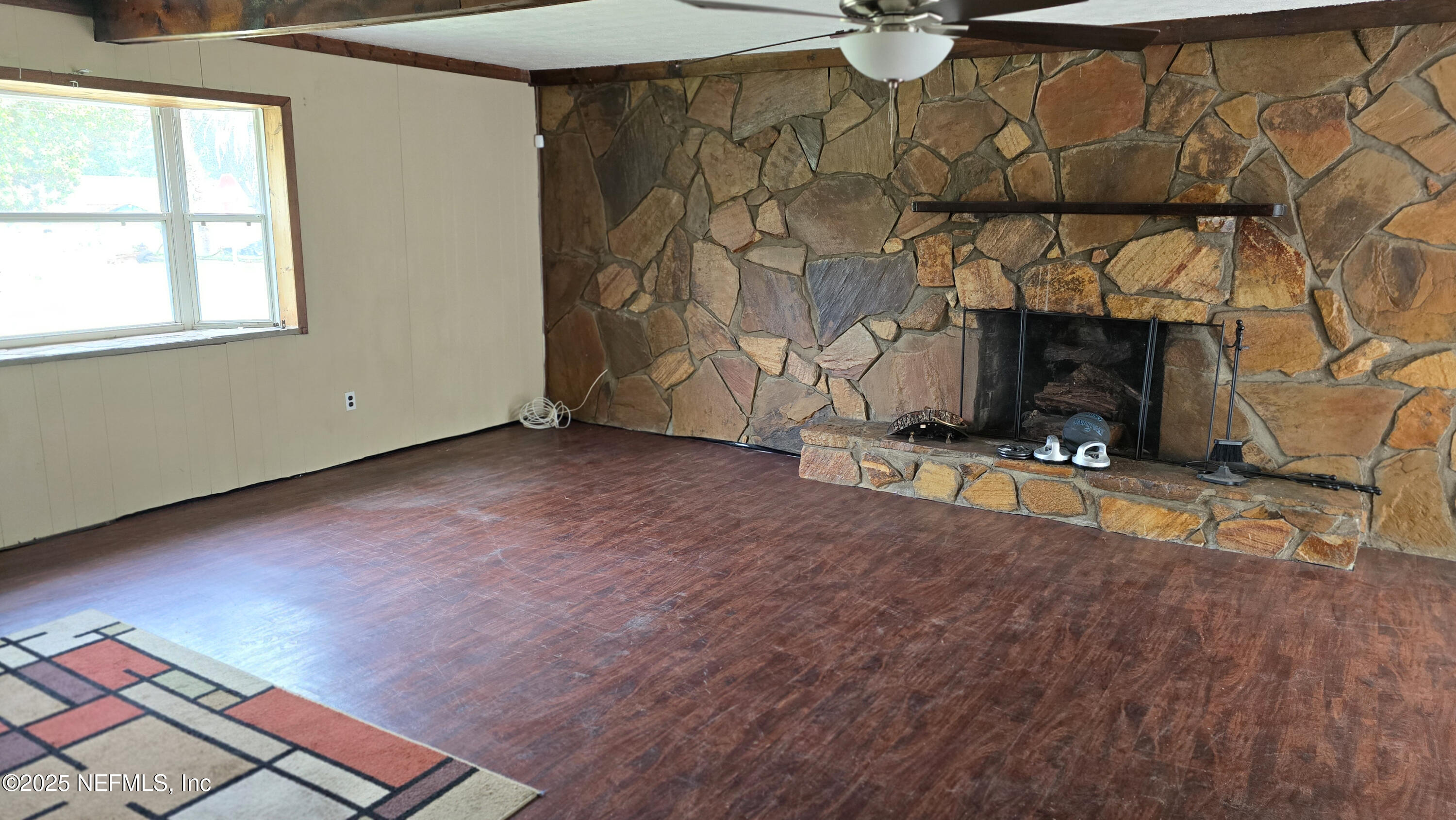 3503 WINDY HILL Place