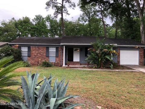 Photo of 5406 COMMUNITY Road, Jacksonville, FL 32207 (MLS # 2152787)