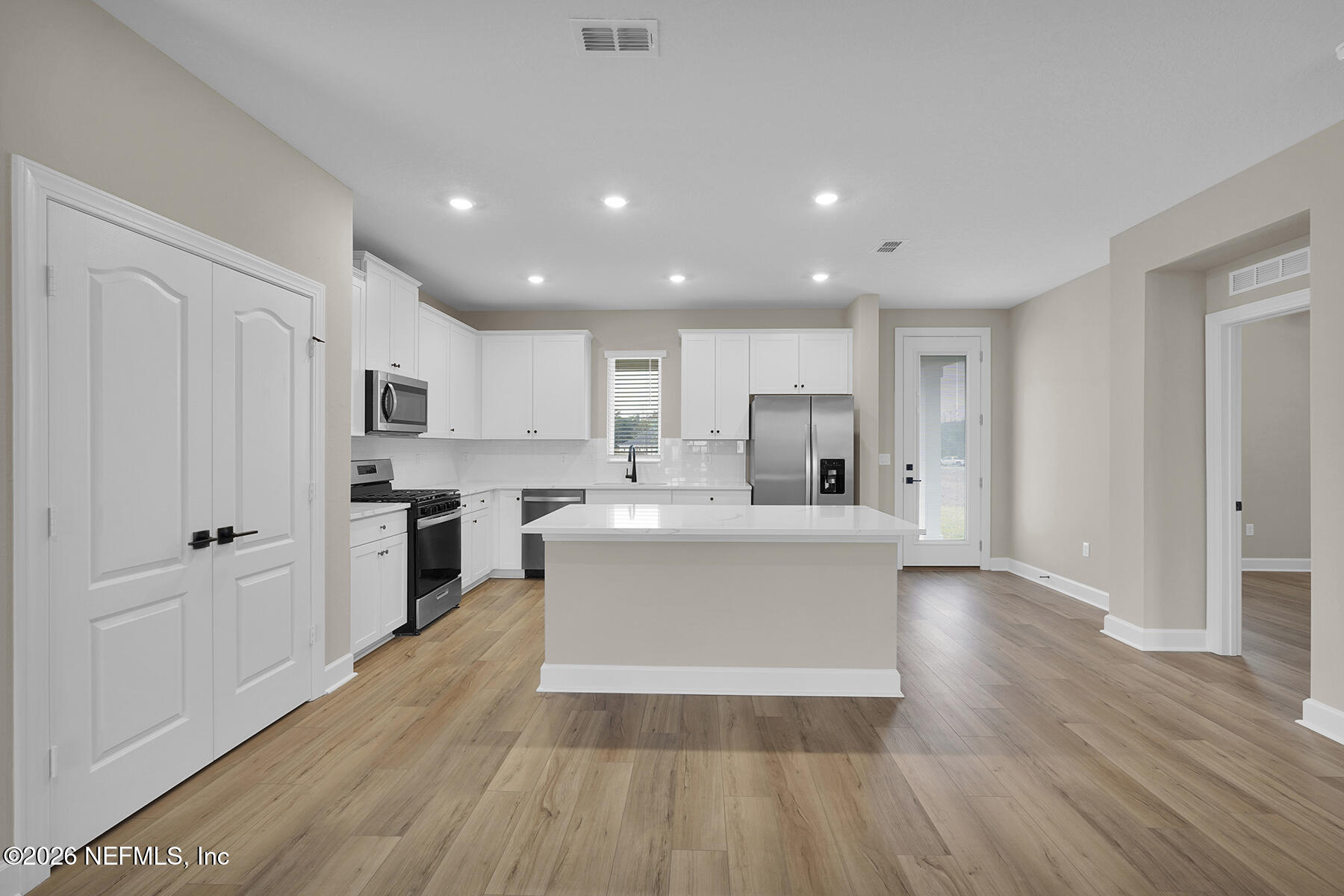 2416 PEMROSE Loop