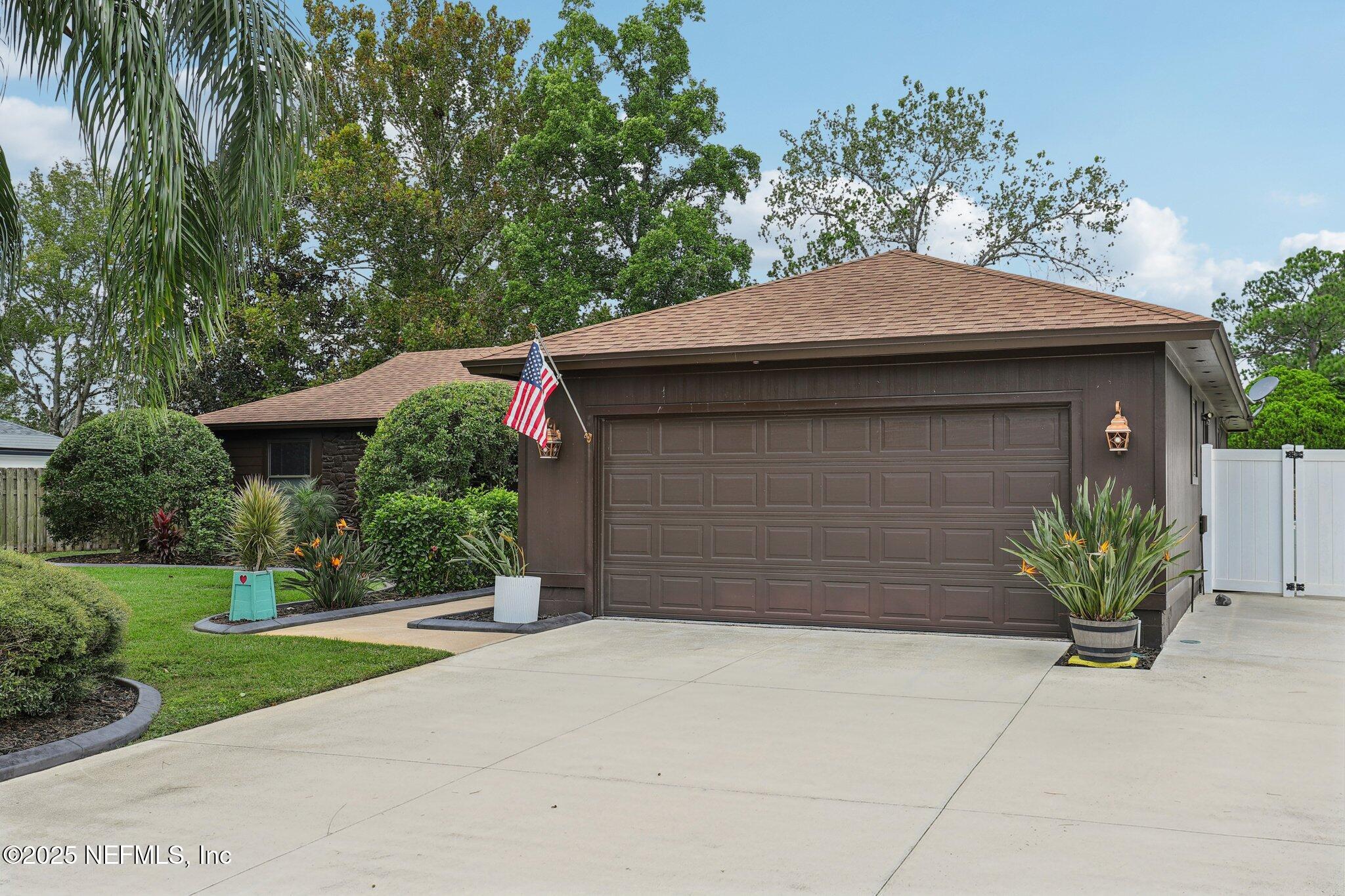 10858 MANDARIN STATION Drive W