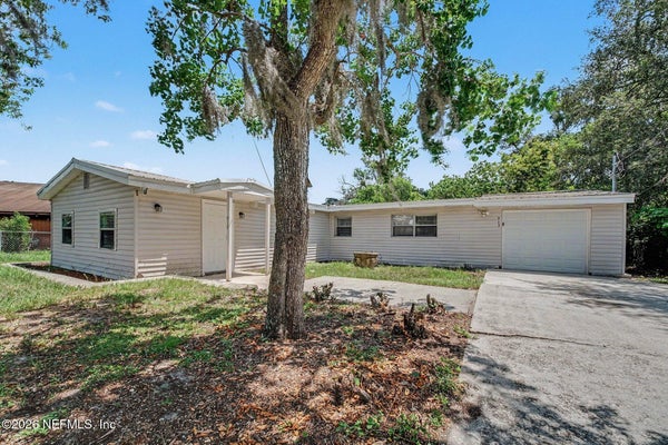 919 CREST DR E, JACKSONVILLE, FL 32221 - Image b88ccbdebae25589b85a33d87eecde3a/2532967100