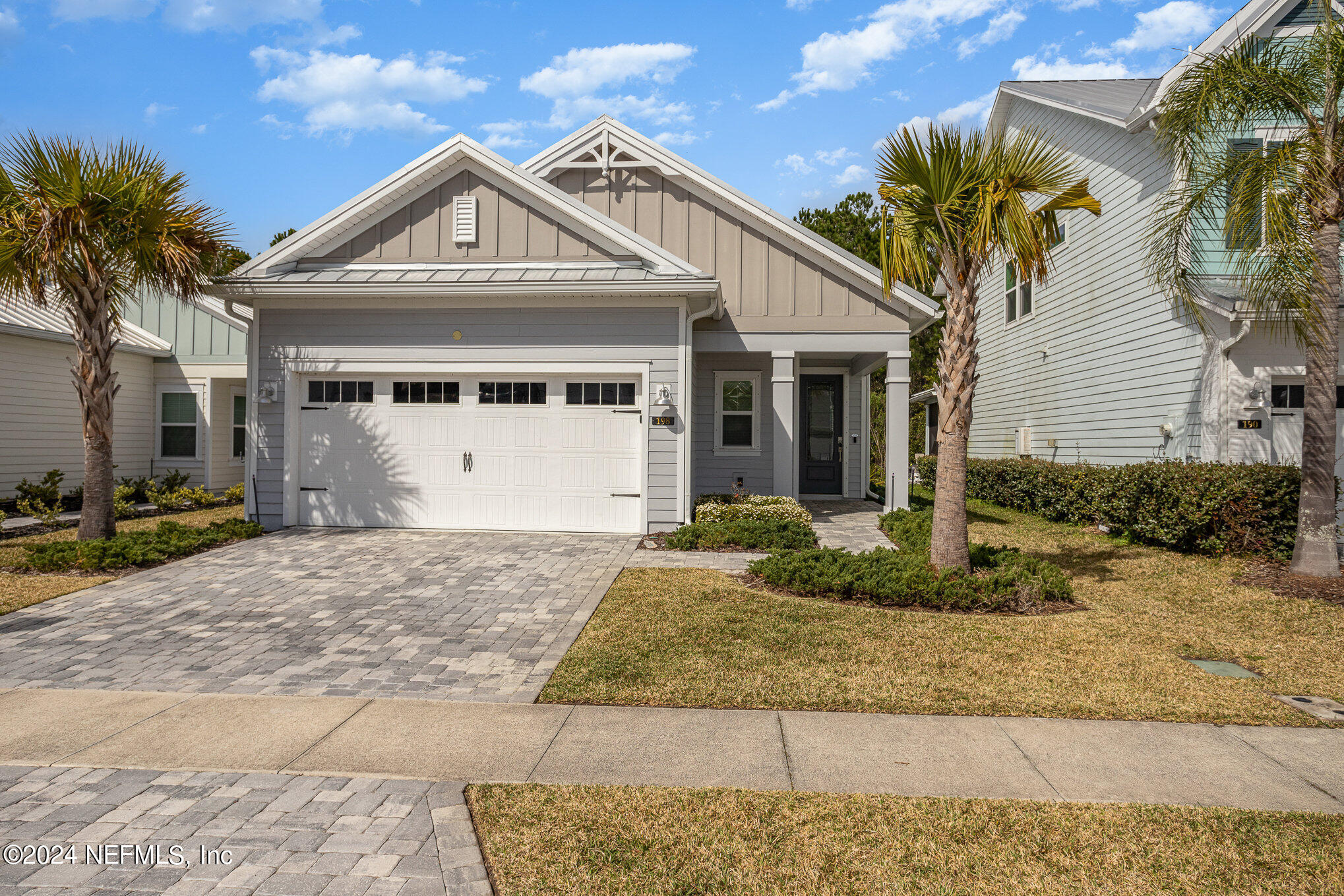 St Johns, FL home for sale located at 198 Clifton Bay Loop, St Johns, FL 32259