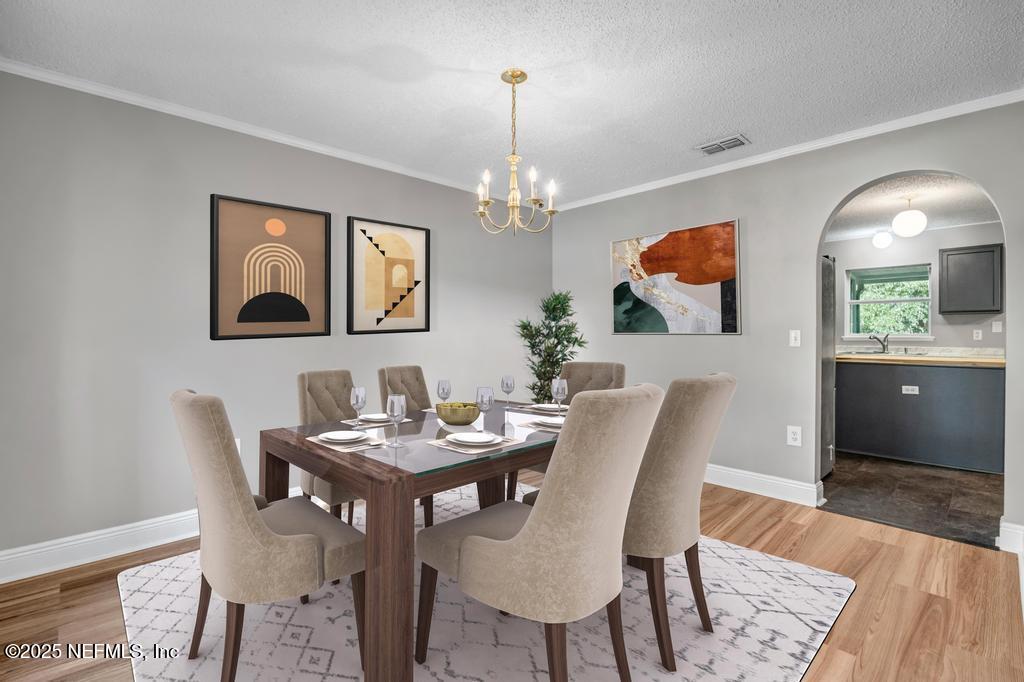 3283 GARDEN ACRES Court W