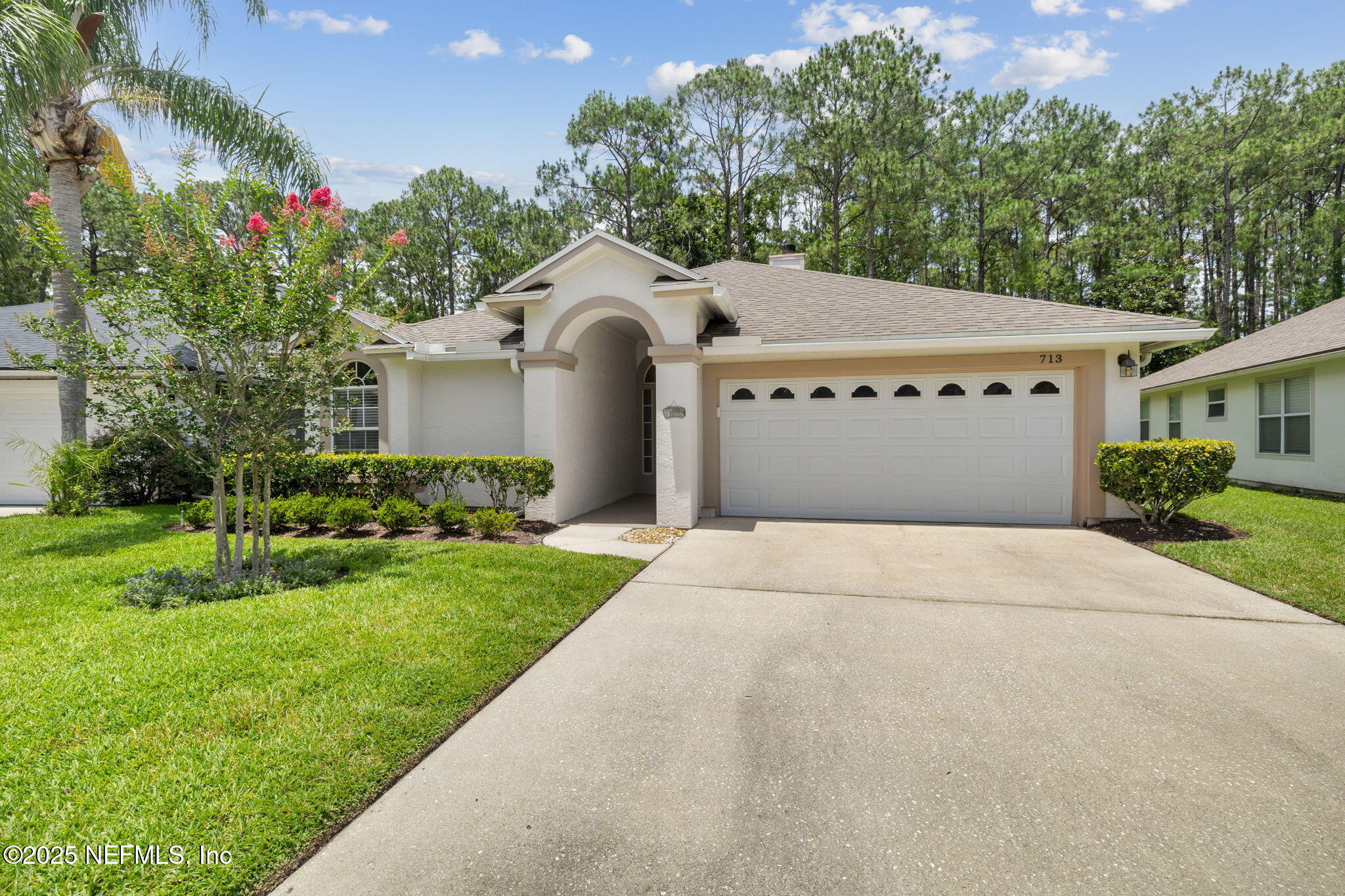 713 LOCKWOOD Lane