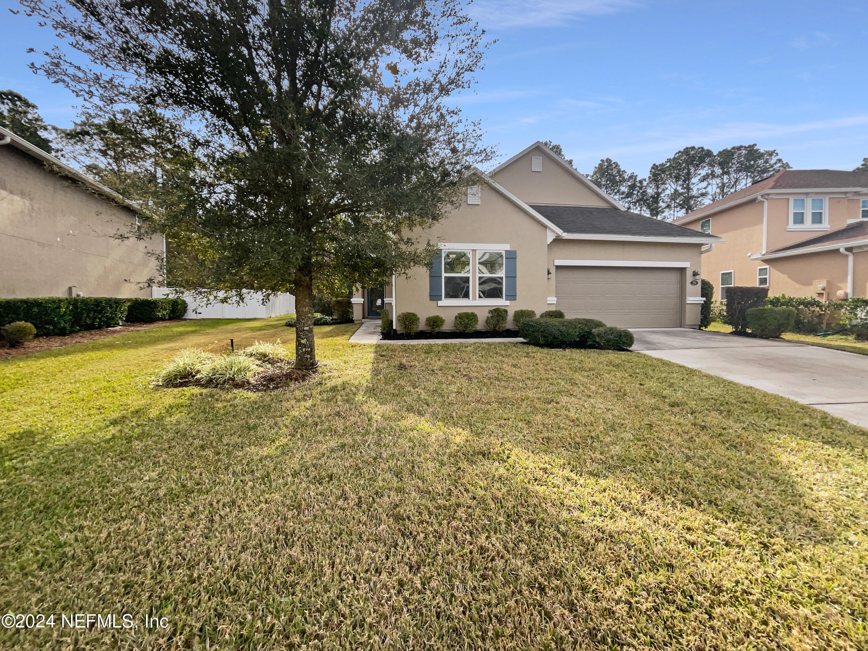 St Johns, FL home for sale located at 251 HERITAGE OAKS Drive, St Johns, FL 32259