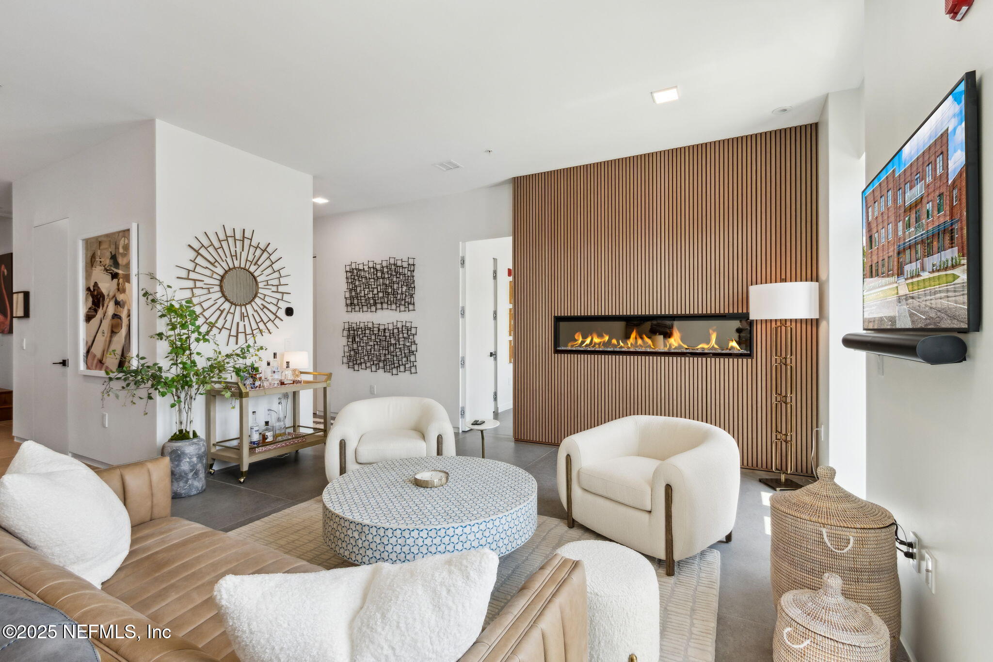 19 N 5TH Street 3100