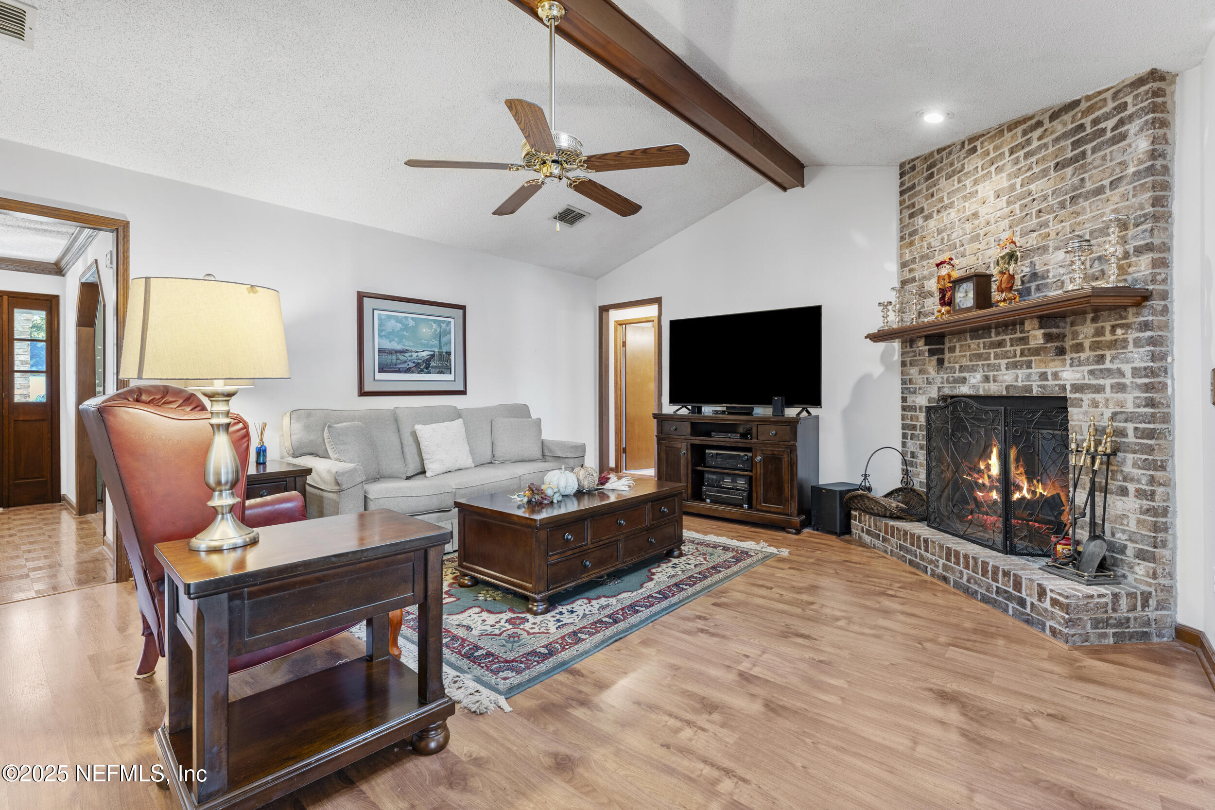 531 LOS PALMAS Drive