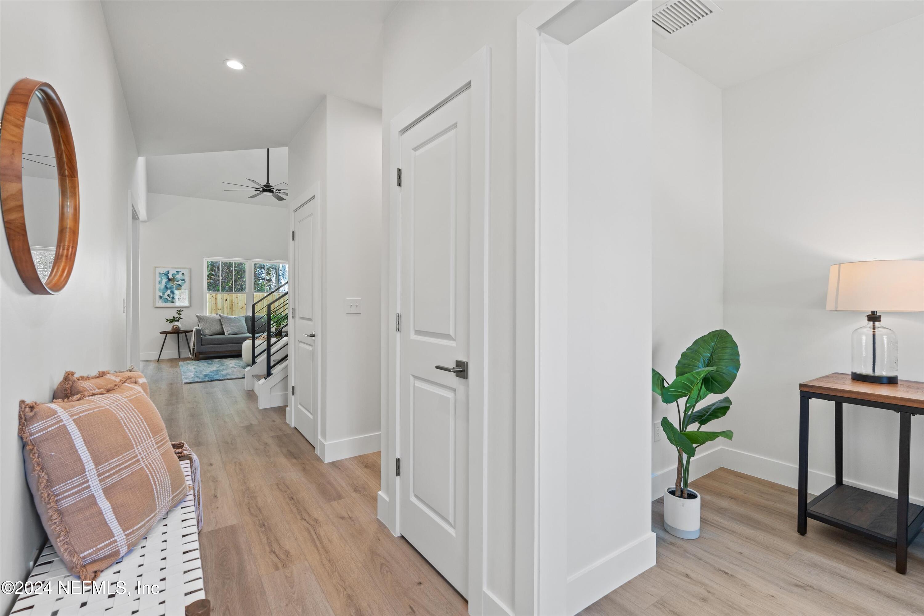 240 S 10TH Street