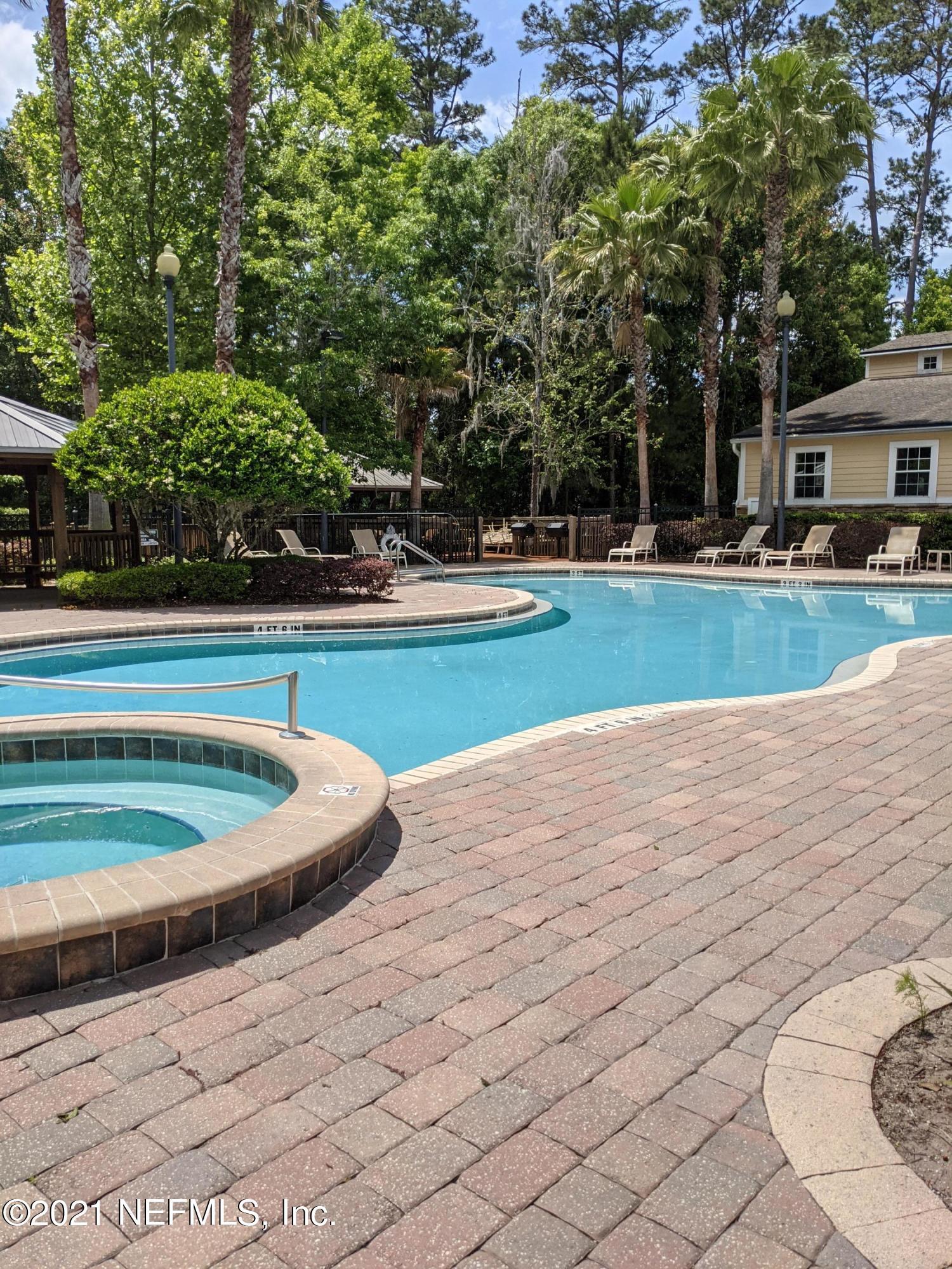 Jacksonville, FL home for sale located at 8550 Touchton Road Unit 732, Jacksonville, FL 32216