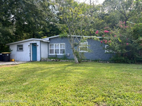 Photo of 1041 SEMINOLE Avenue, Jacksonville, FL 32254 (MLS # 2164447)