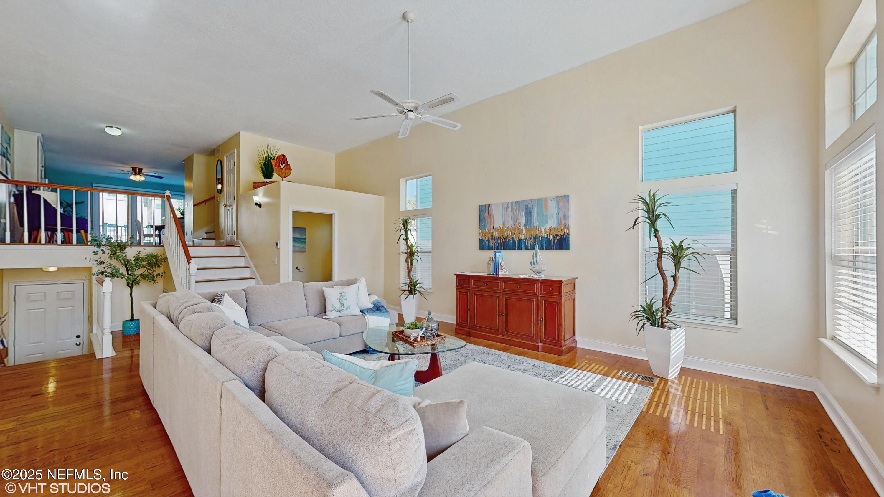 217 7TH Avenue S