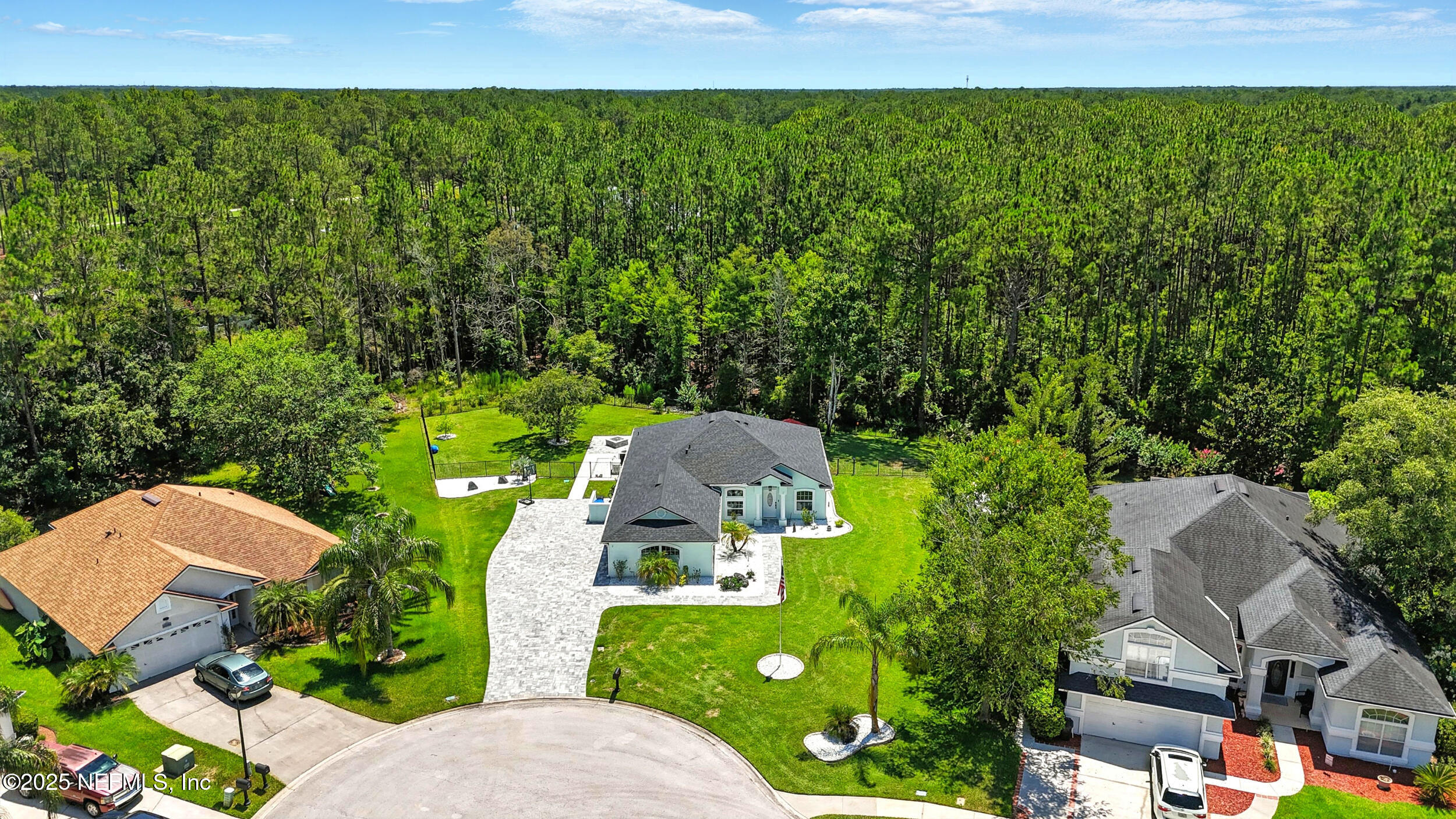 4245 LEAPING DEER Lane