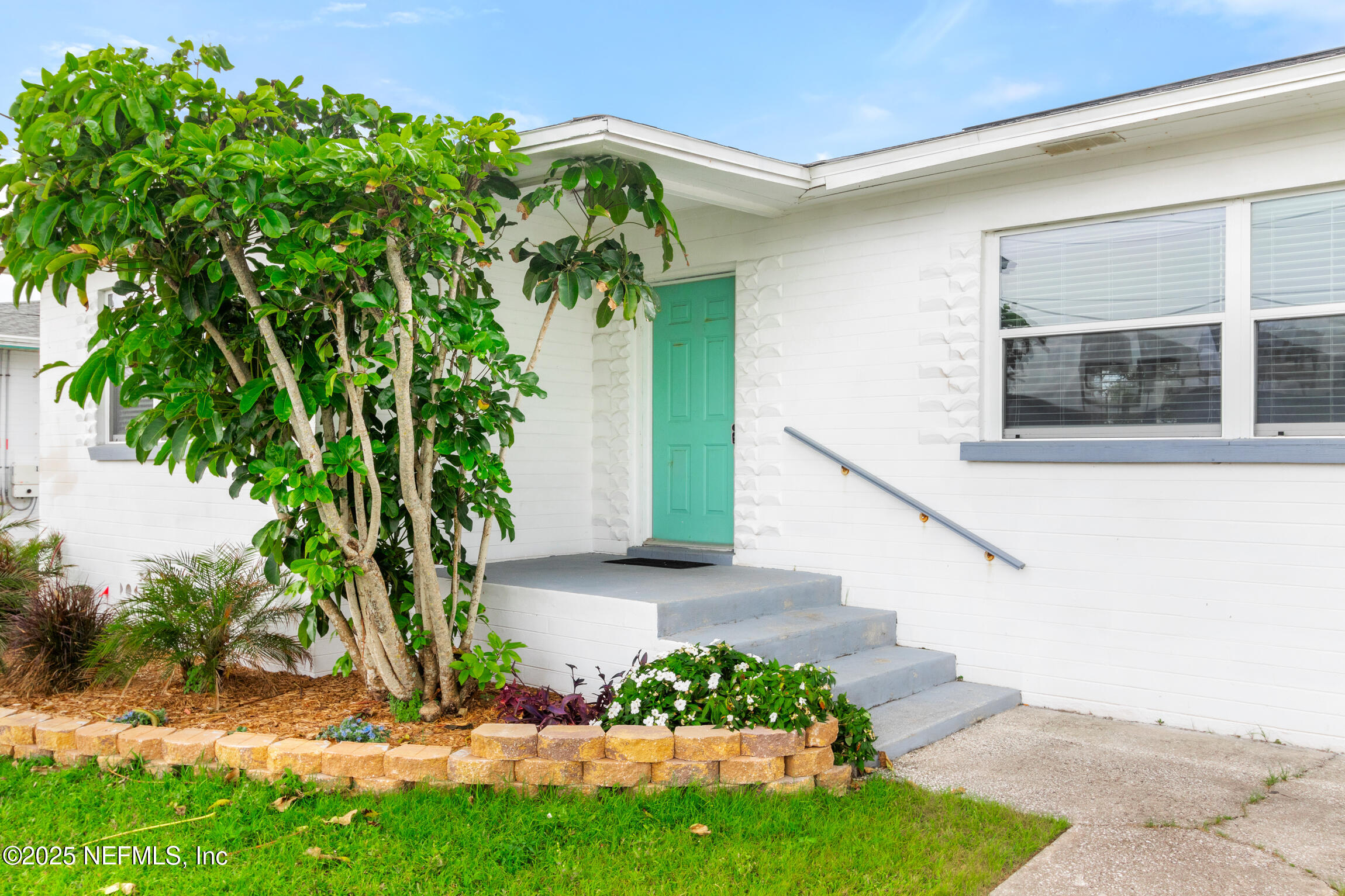 168 BOYNTON Boulevard