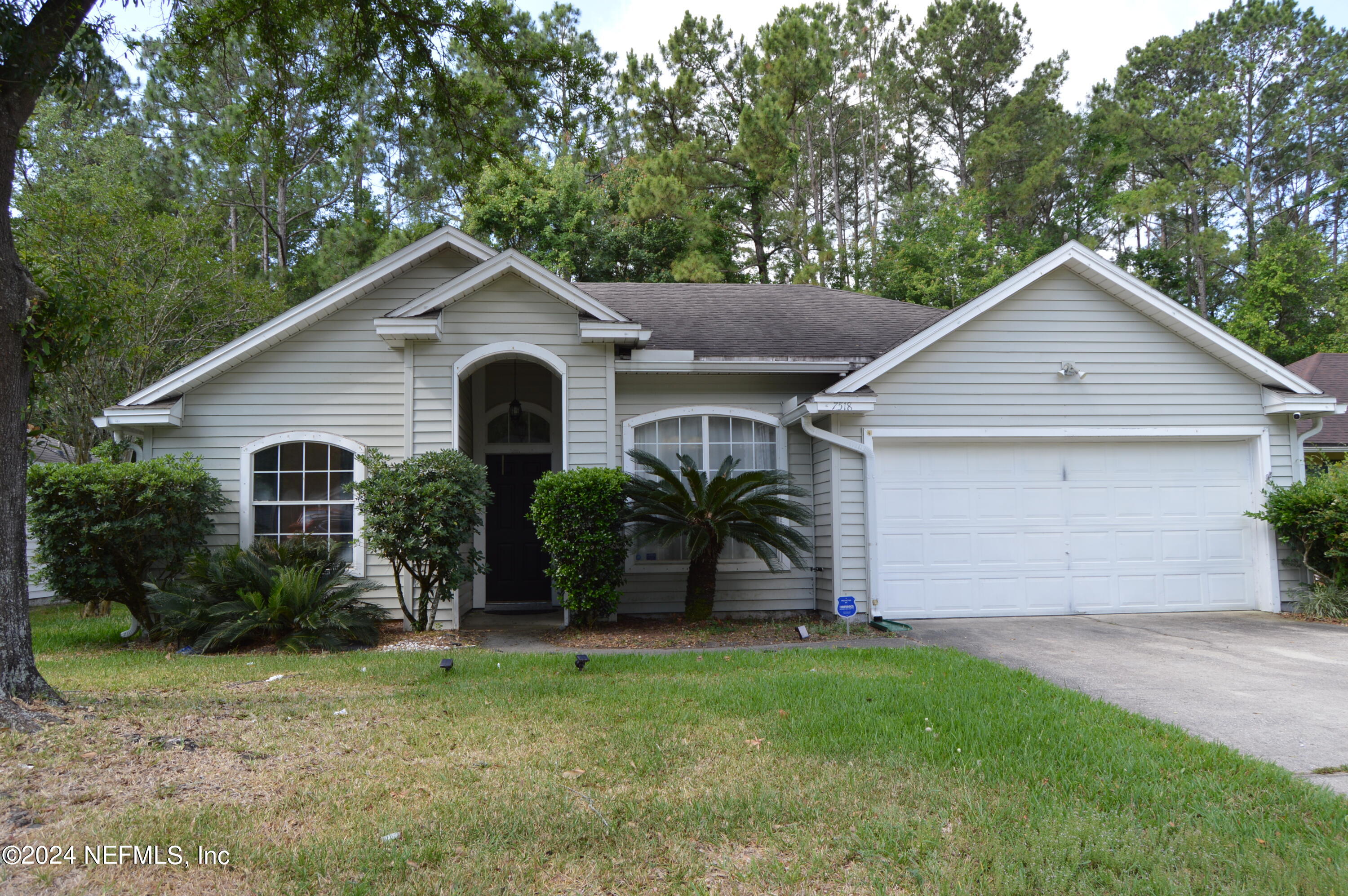 Jacksonville, FL home for sale located at 7518 Saundersville Court, Jacksonville, FL 32244
