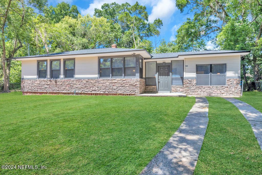 Jacksonville, FL home for sale located at 921 Cornwallis Drive, Jacksonville, FL 32208