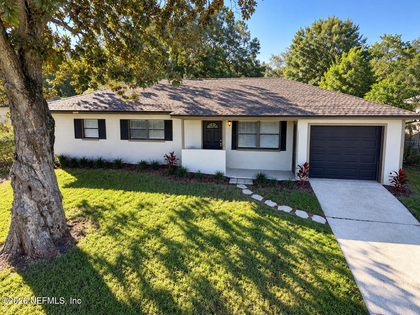 7446 CENTAURI Road
