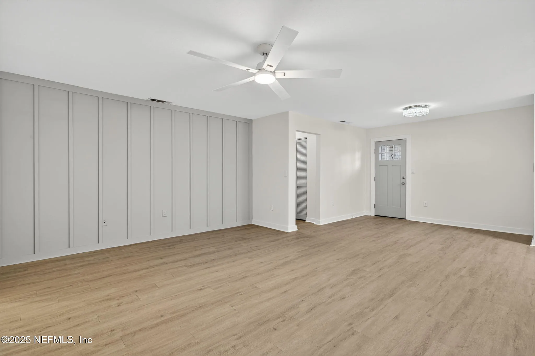 Jacksonville, Florida 32207, United States, 2 Bedrooms Bedrooms, ,2 BathroomsBathrooms,Residential,Active,236209