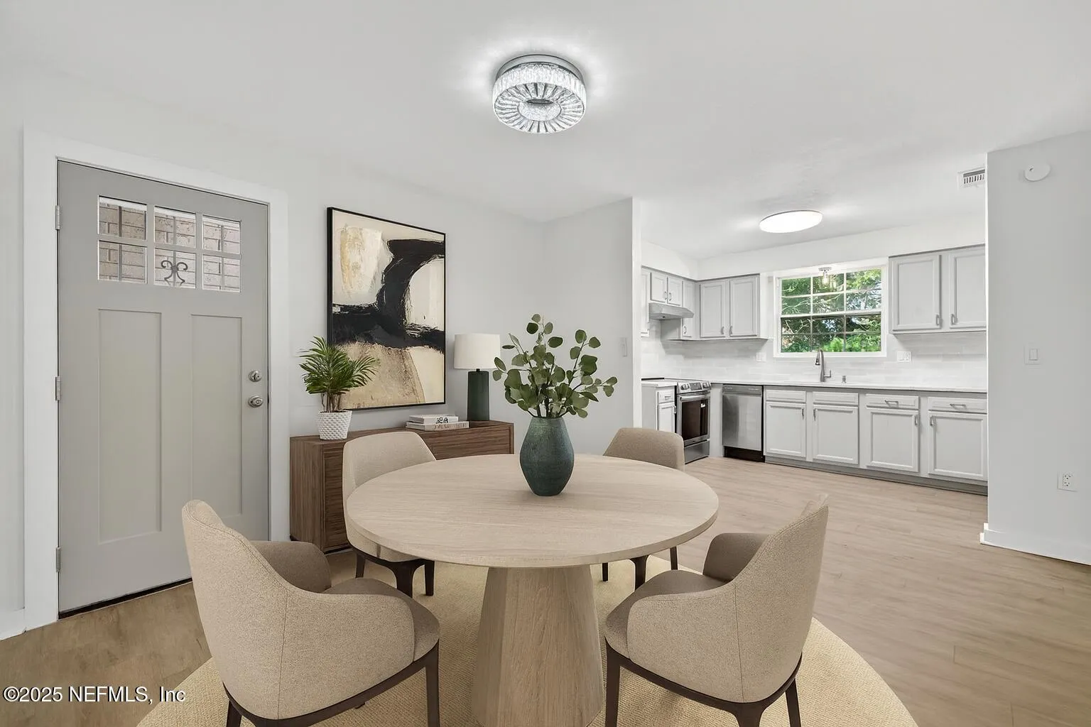 Jacksonville, Florida 32207, United States, 2 Bedrooms Bedrooms, ,2 BathroomsBathrooms,Residential,Active,236209