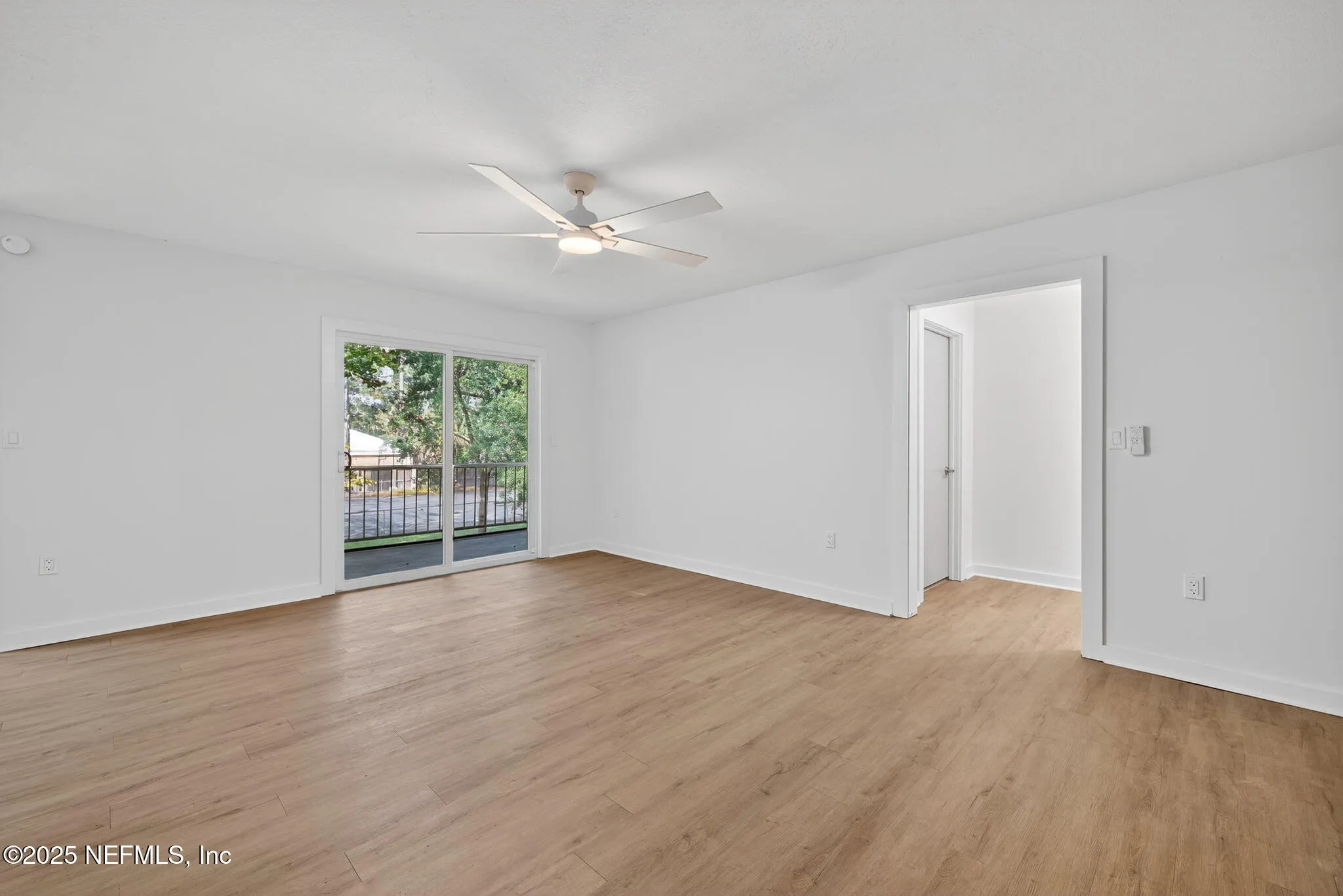 Jacksonville, Florida 32207, United States, 2 Bedrooms Bedrooms, ,2 BathroomsBathrooms,Residential,Active,236209