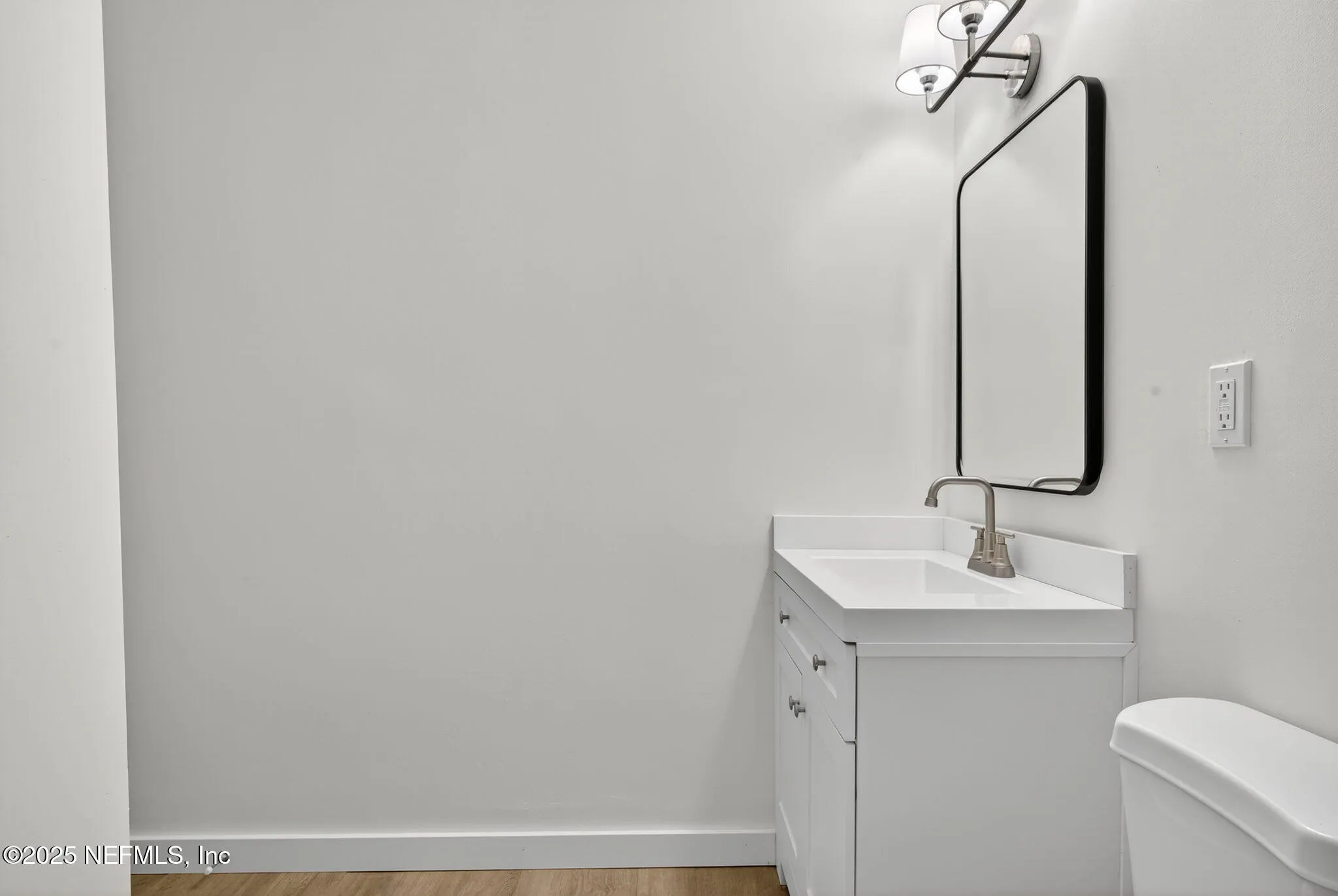 Jacksonville, Florida 32207, United States, 2 Bedrooms Bedrooms, ,2 BathroomsBathrooms,Residential,Active,236209