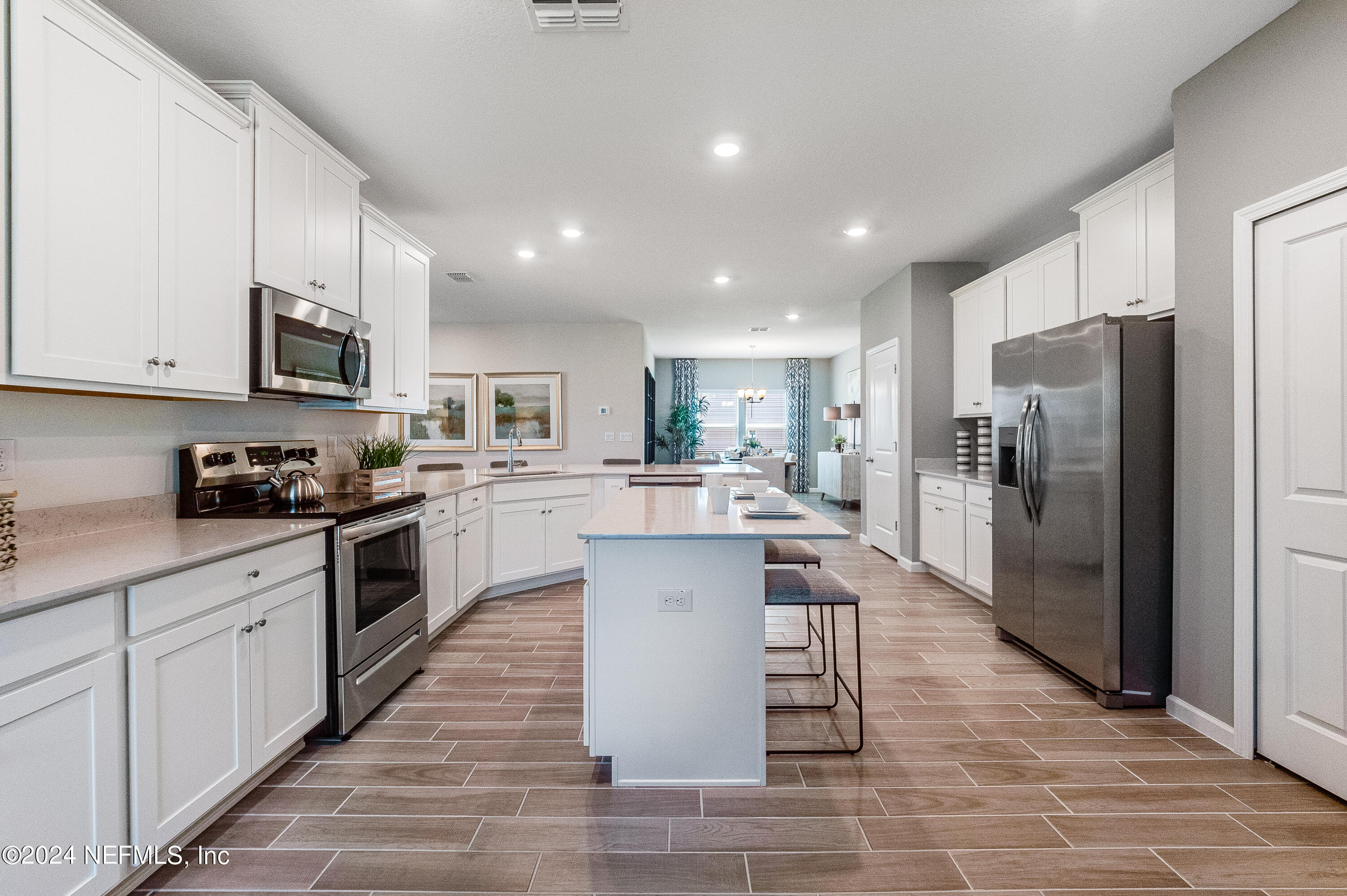 81 GRAND TRAVERSE Circle