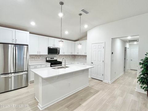 354 BOULDER Lane St. Johns FL 32259