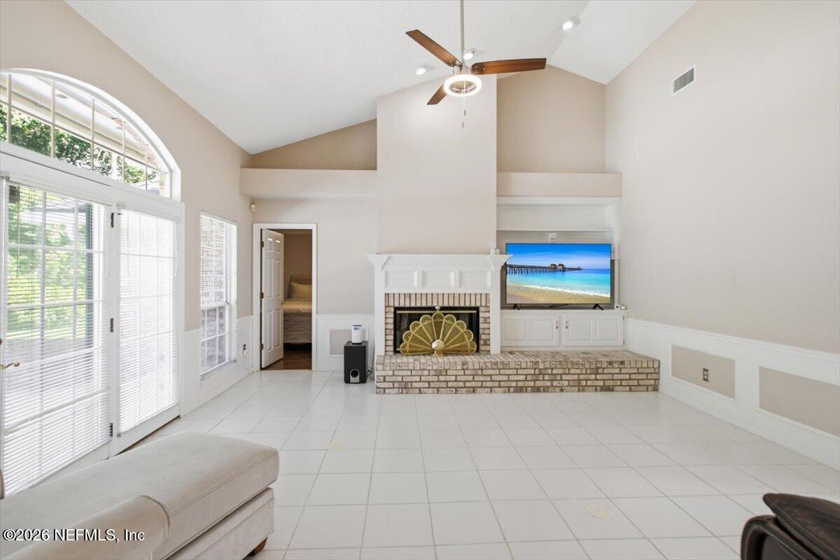 4624 CONFEDERATE OAKS Drive