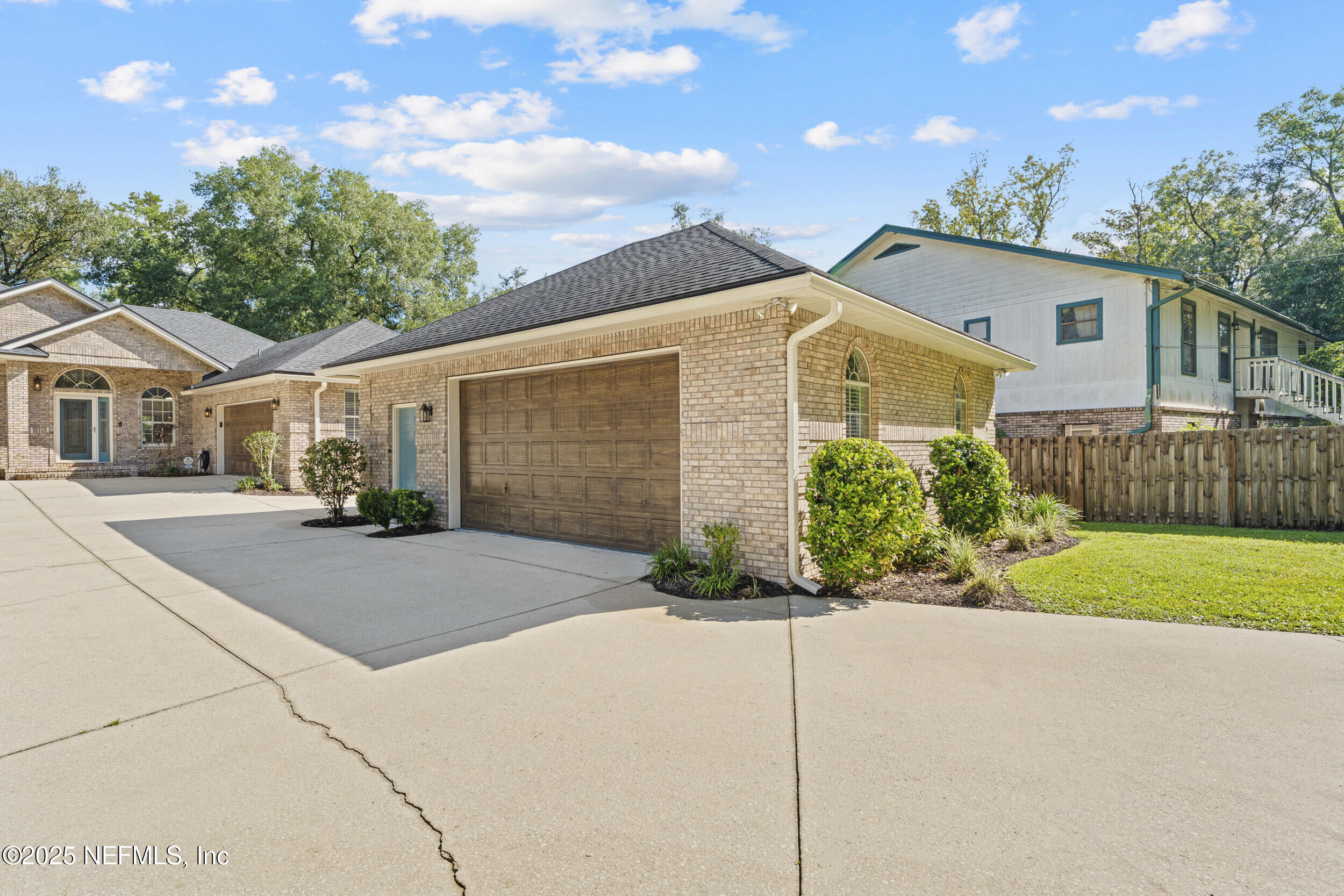 2361 SANDY RUN Drive N